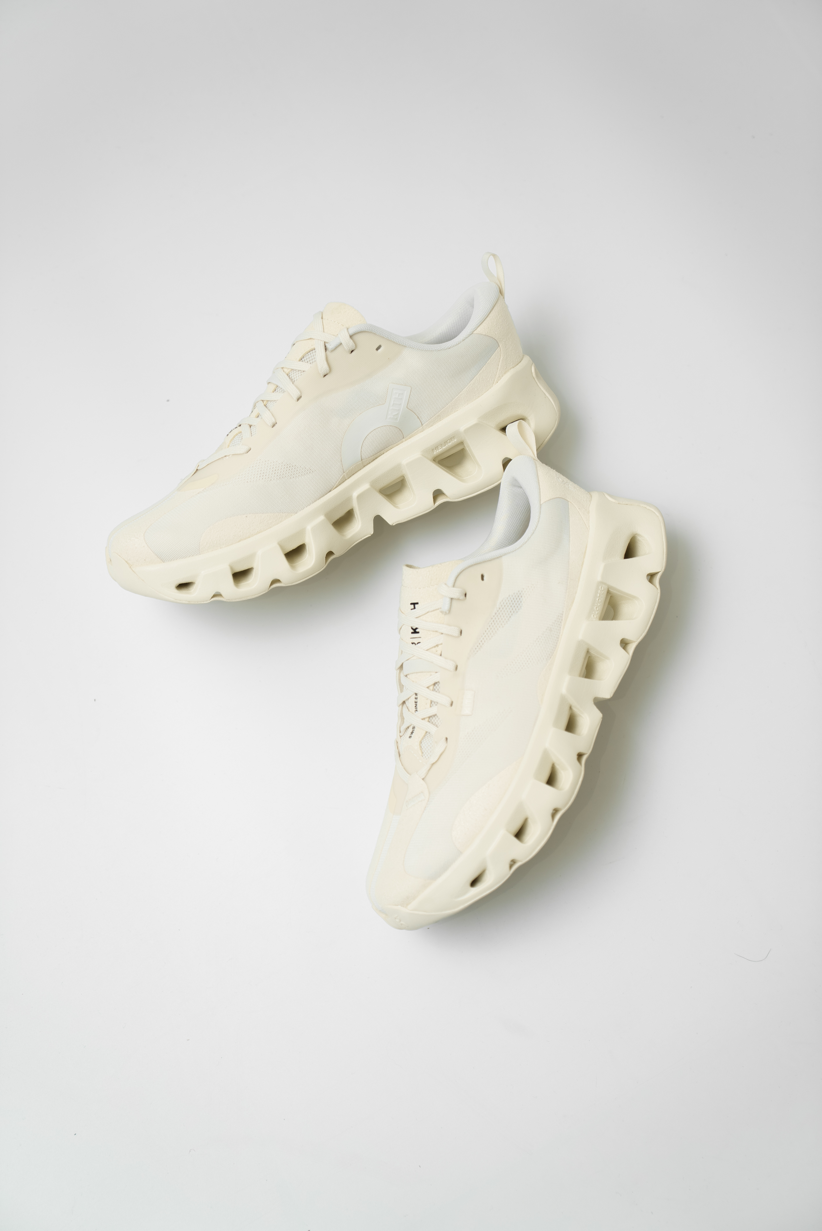 【Focus Store】部分現貨 Kith x On K-Tech 1 "Tofu" 海鹽 3MG10775560
