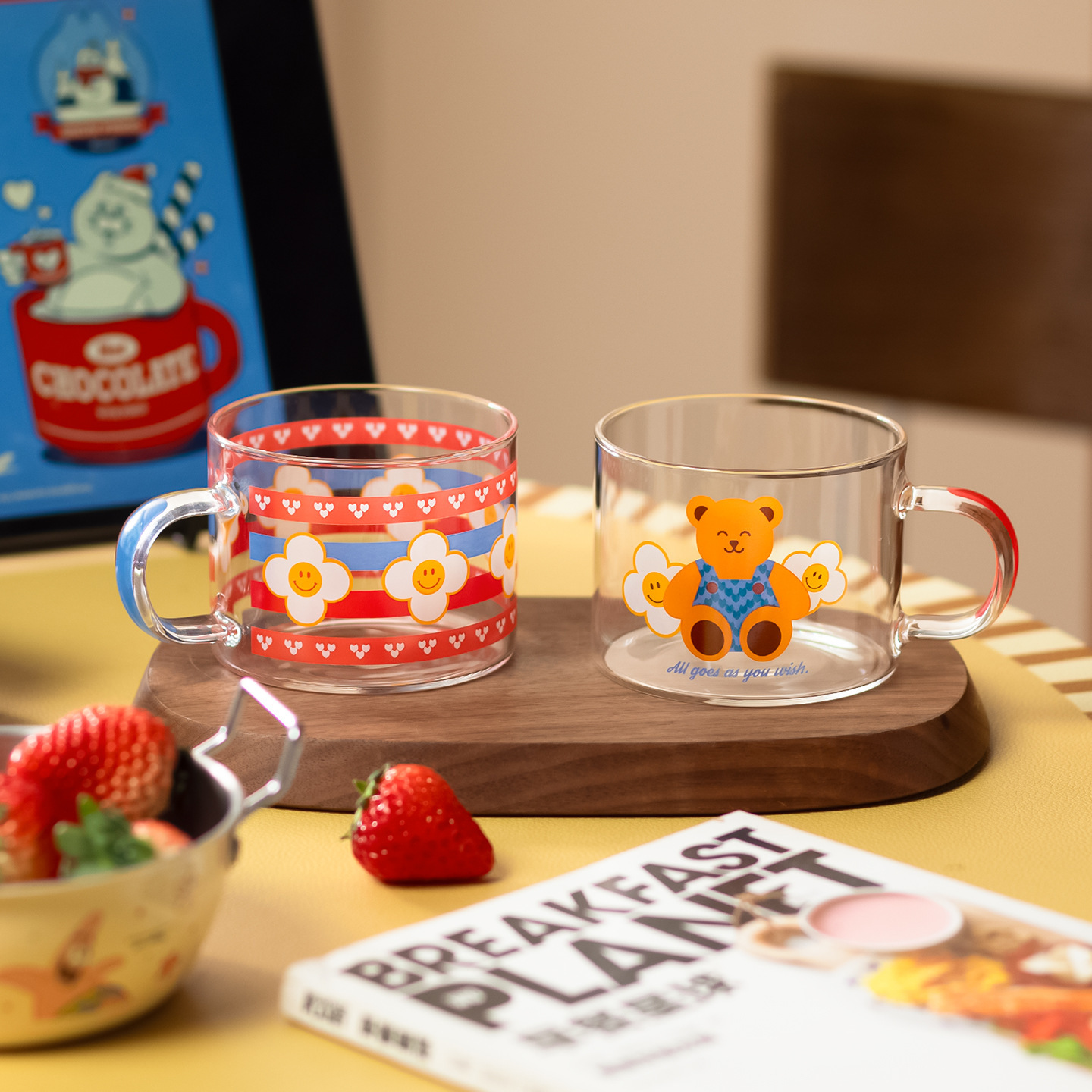 《6660》小熊花花耐高溫把手玻璃杯500ml