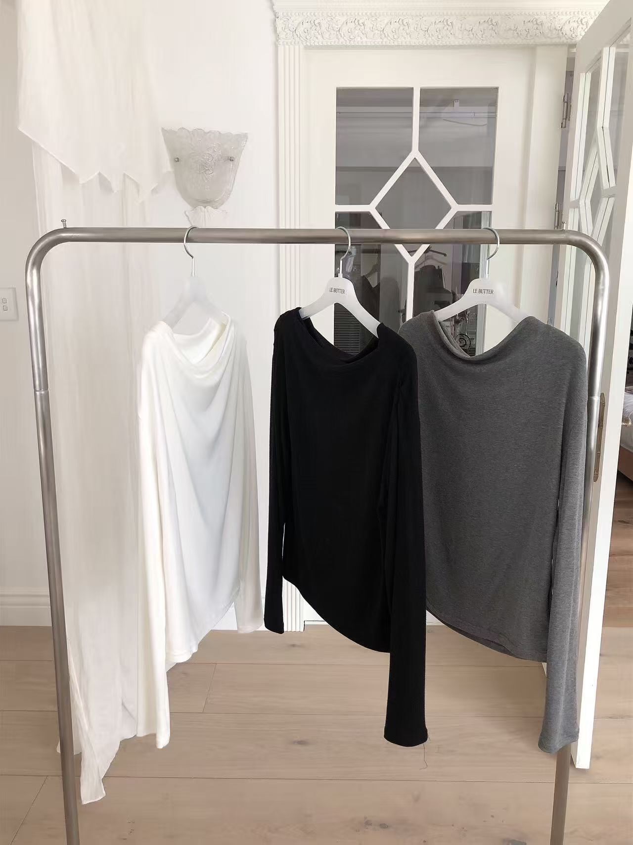 LB6017 垂墜感上衣