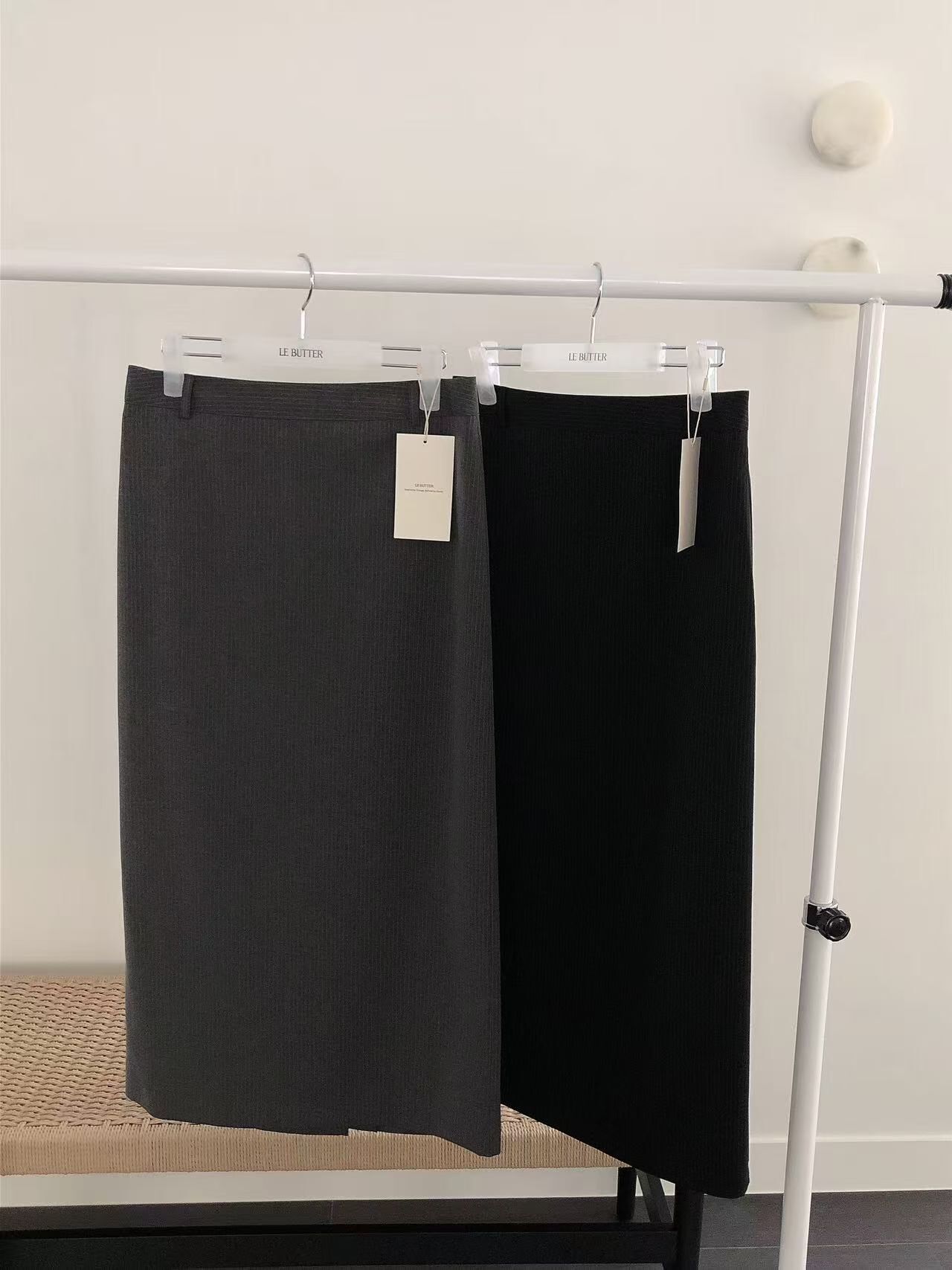 LB6019 坑紋直筒裙