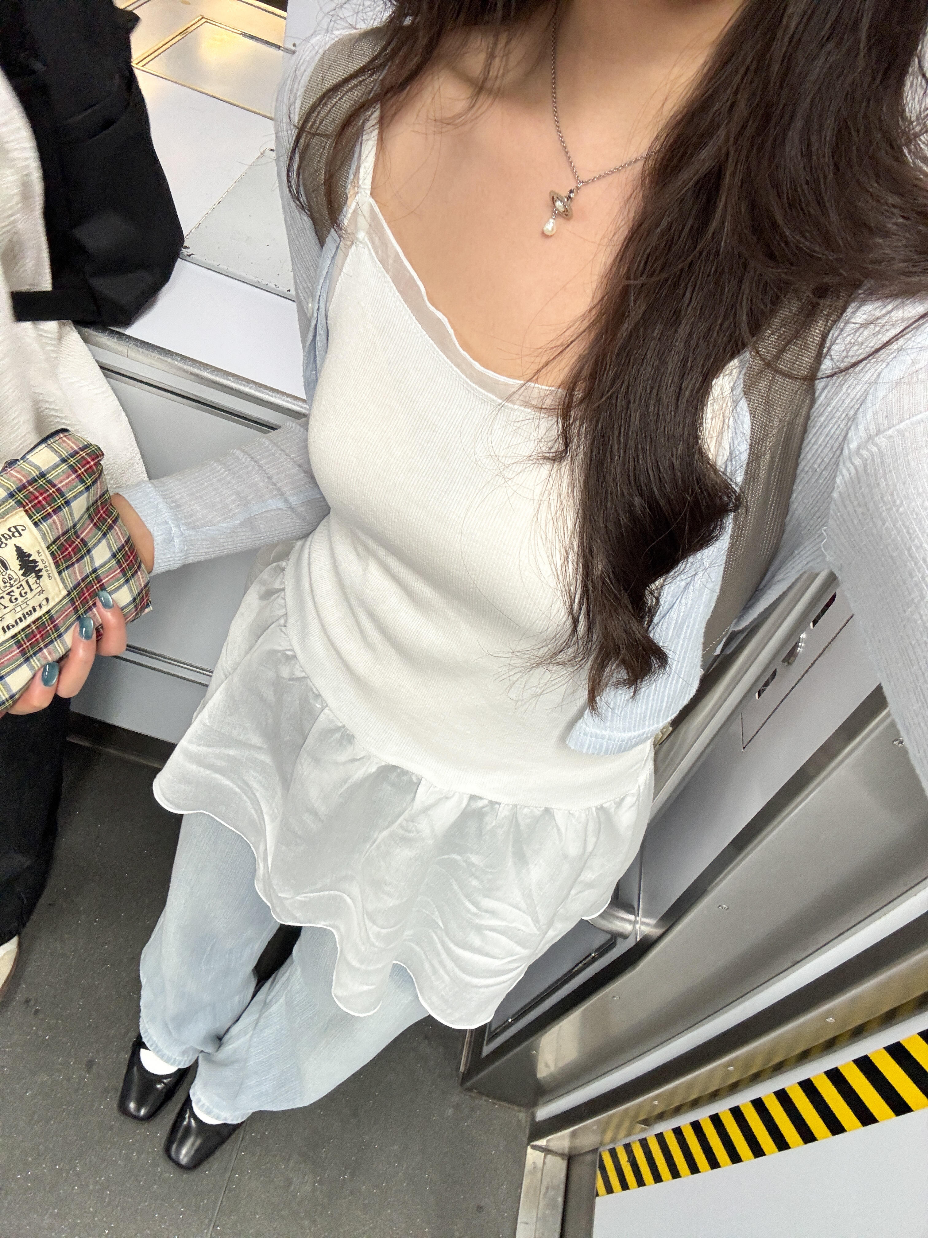 春夏必備//超軟熟超輕的牛仔直腳長褲