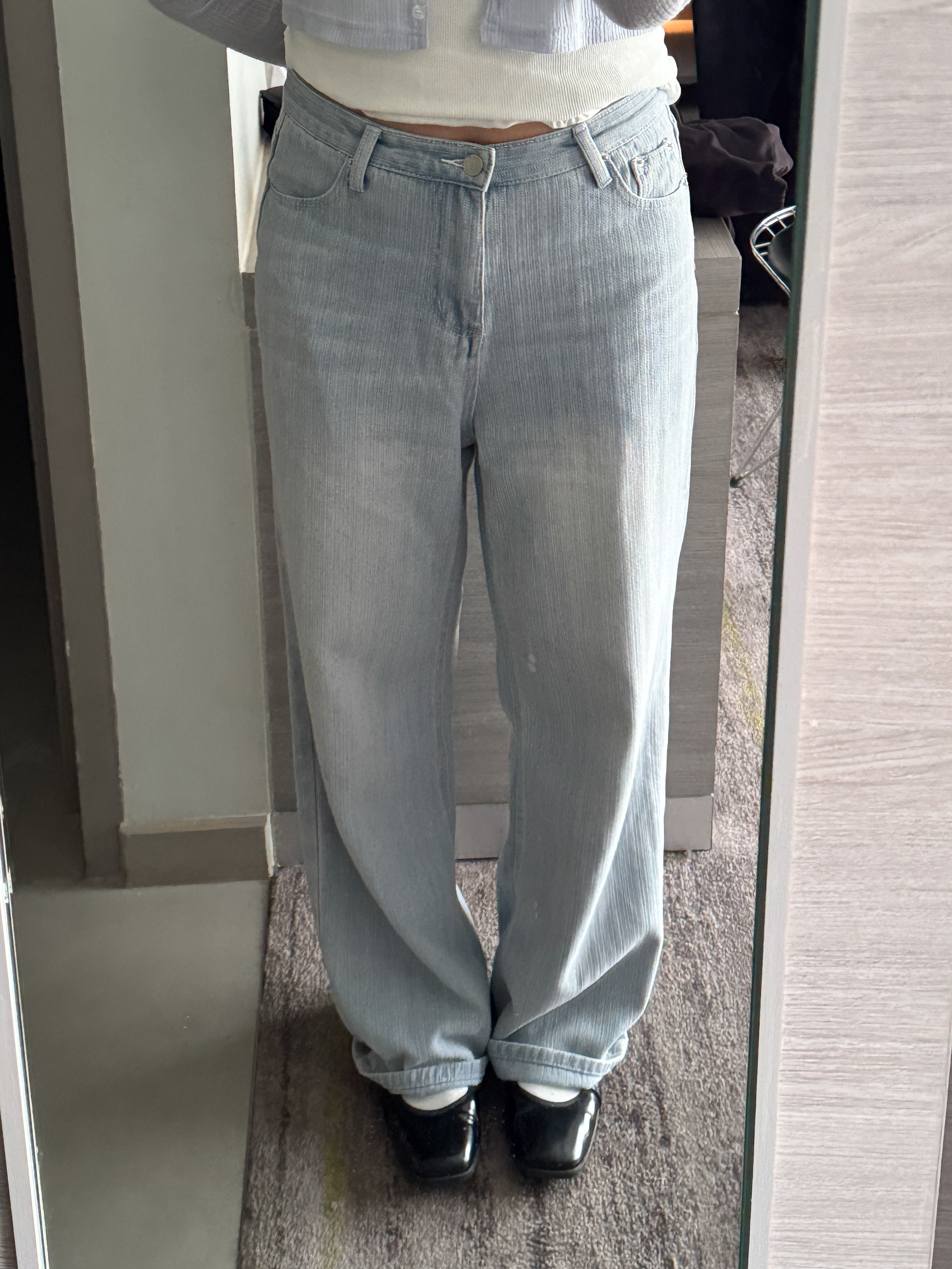 春夏必備//超軟熟超輕的牛仔直腳長褲