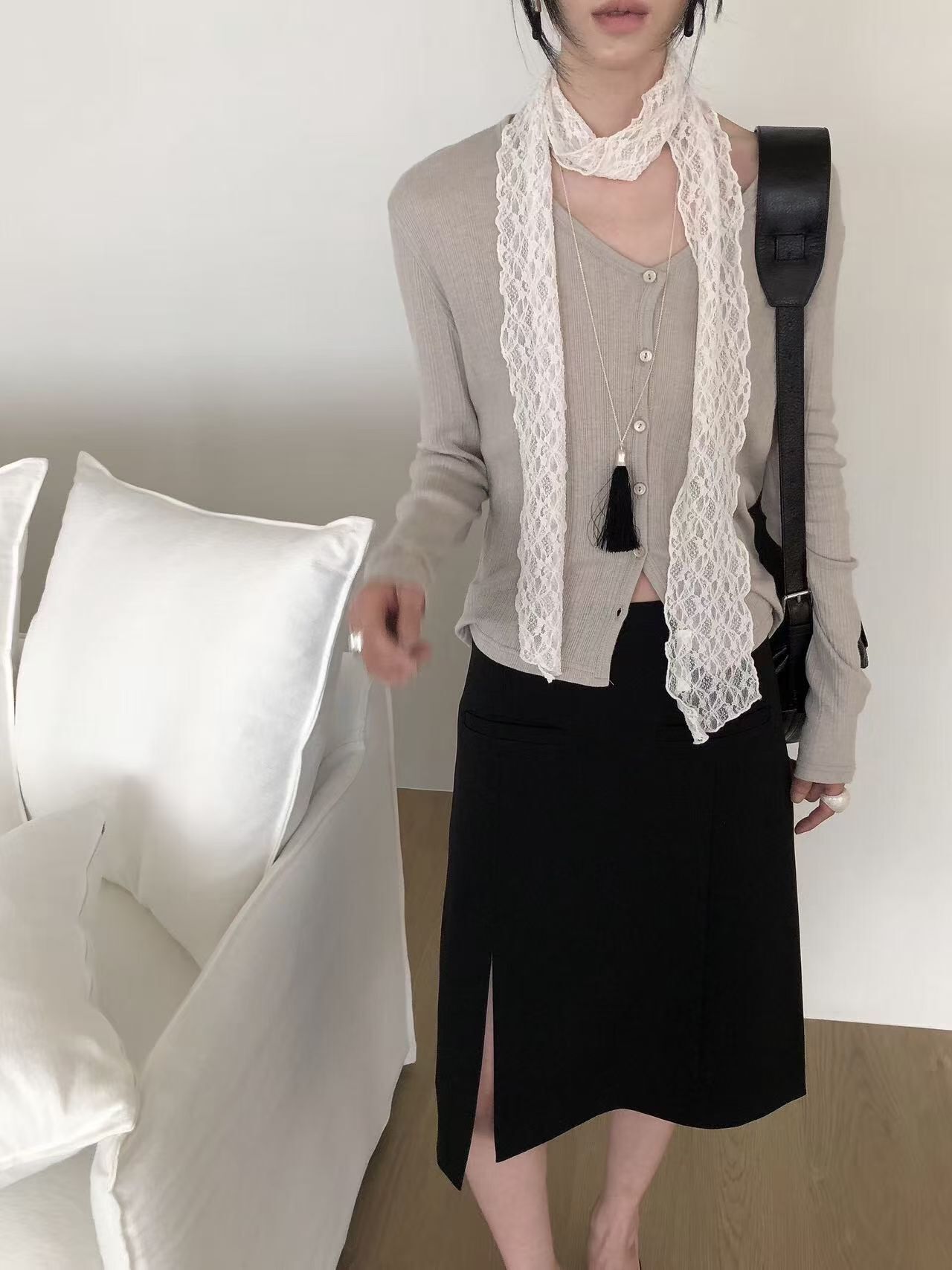 LB6020 大V鈕扣薄上衣