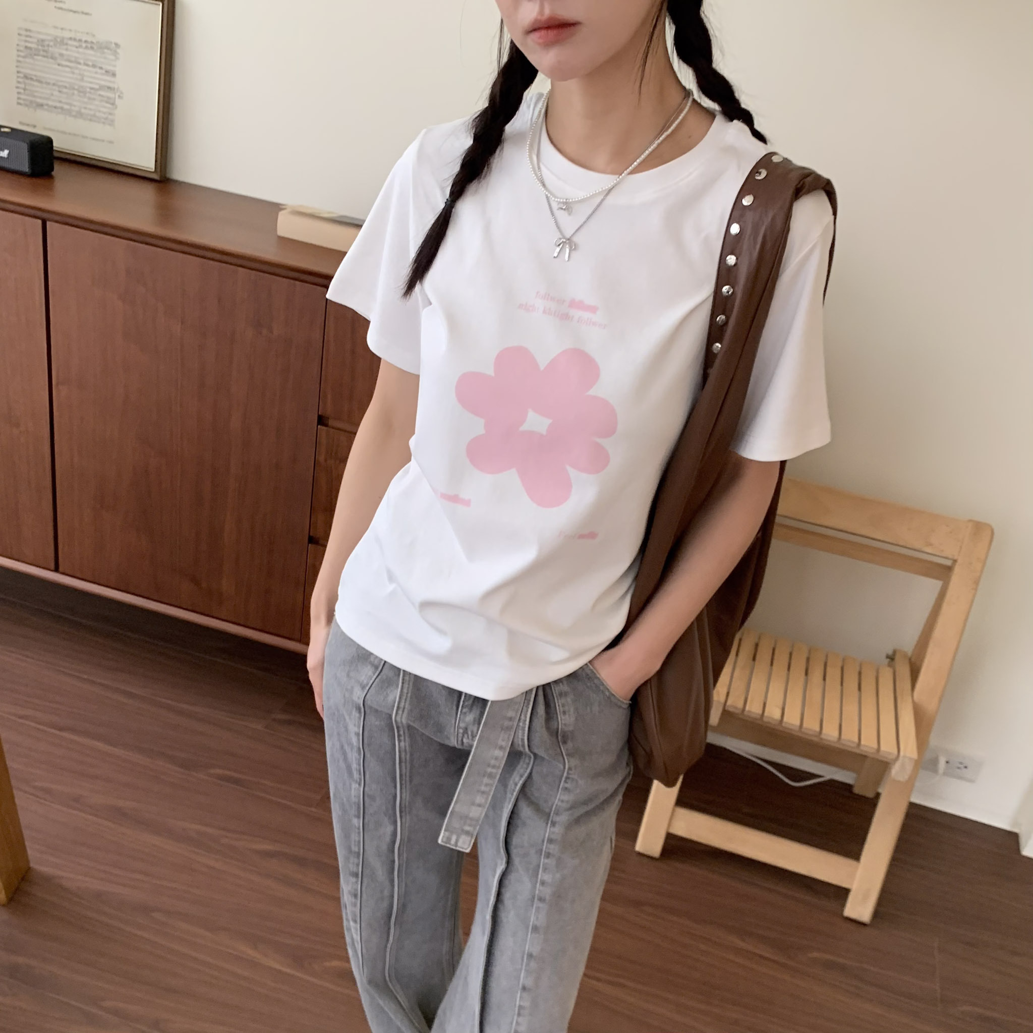 ISA_Colorfloral 一朵小花的可愛寬鬆短tee_63035