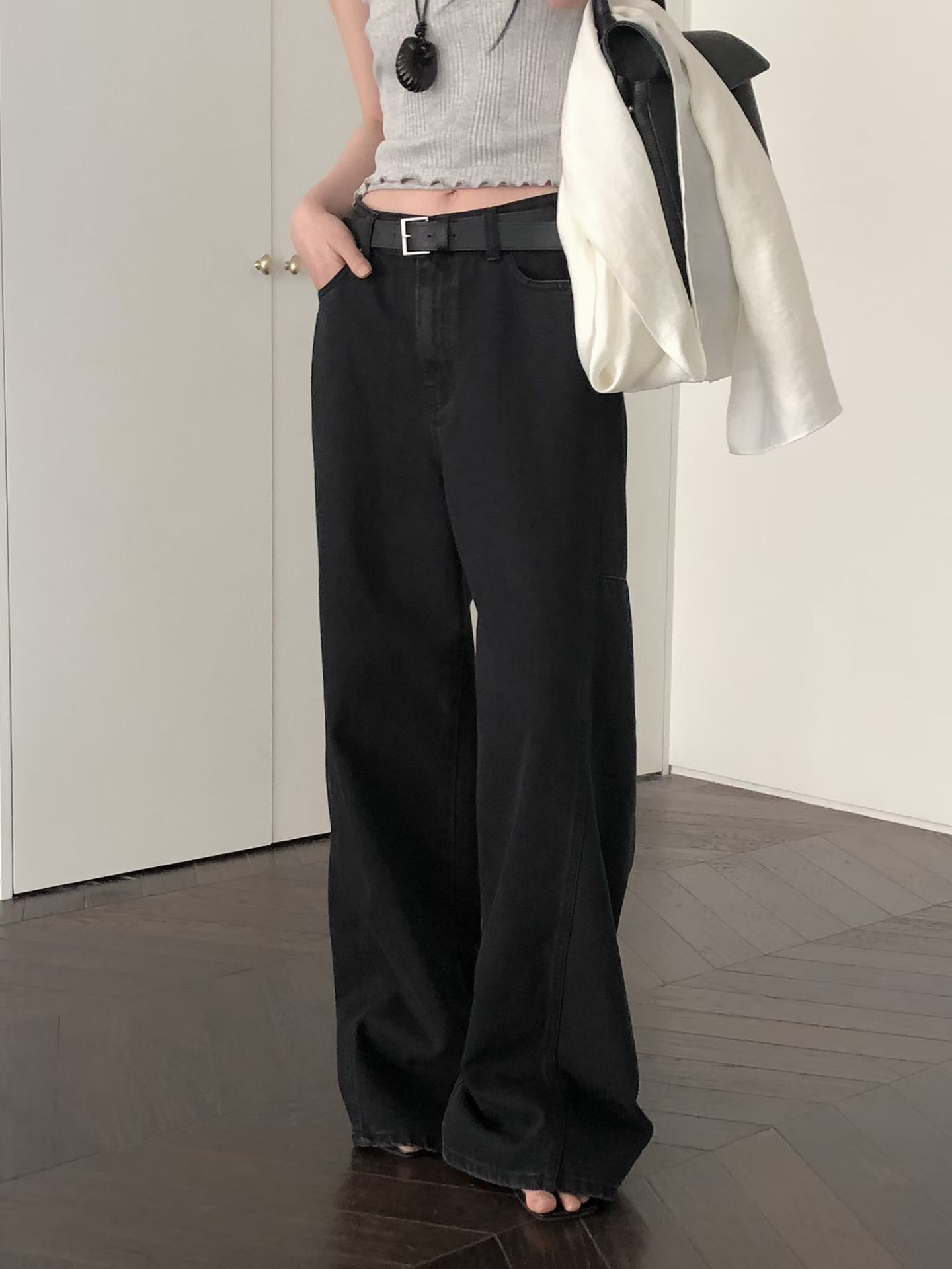 LB6022 黑色闊腳牛仔褲