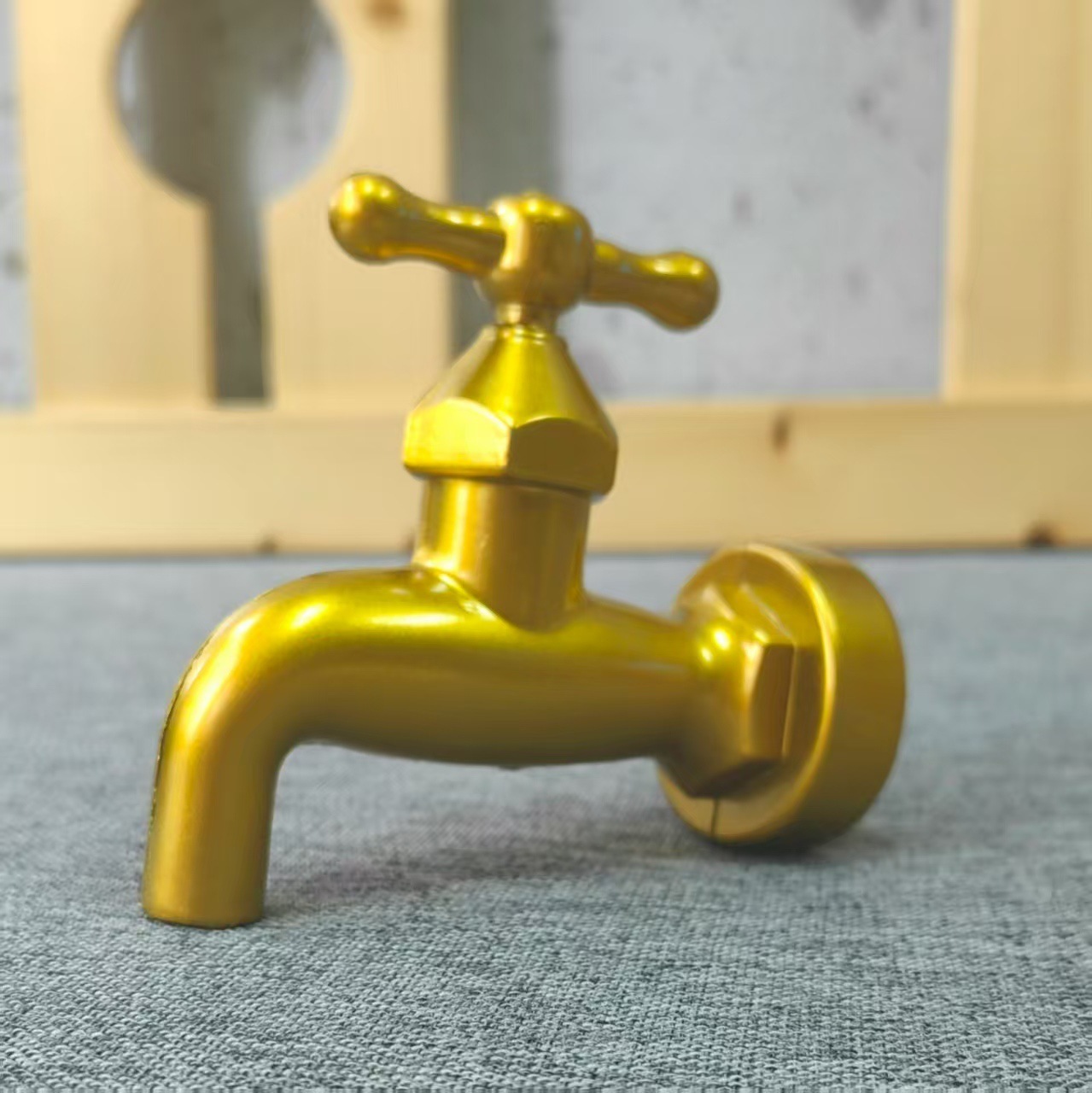 【台灣現貨速發】金色水龍頭 懸浮水龍頭 水龍頭｜配件 創意DIY 裝飾品