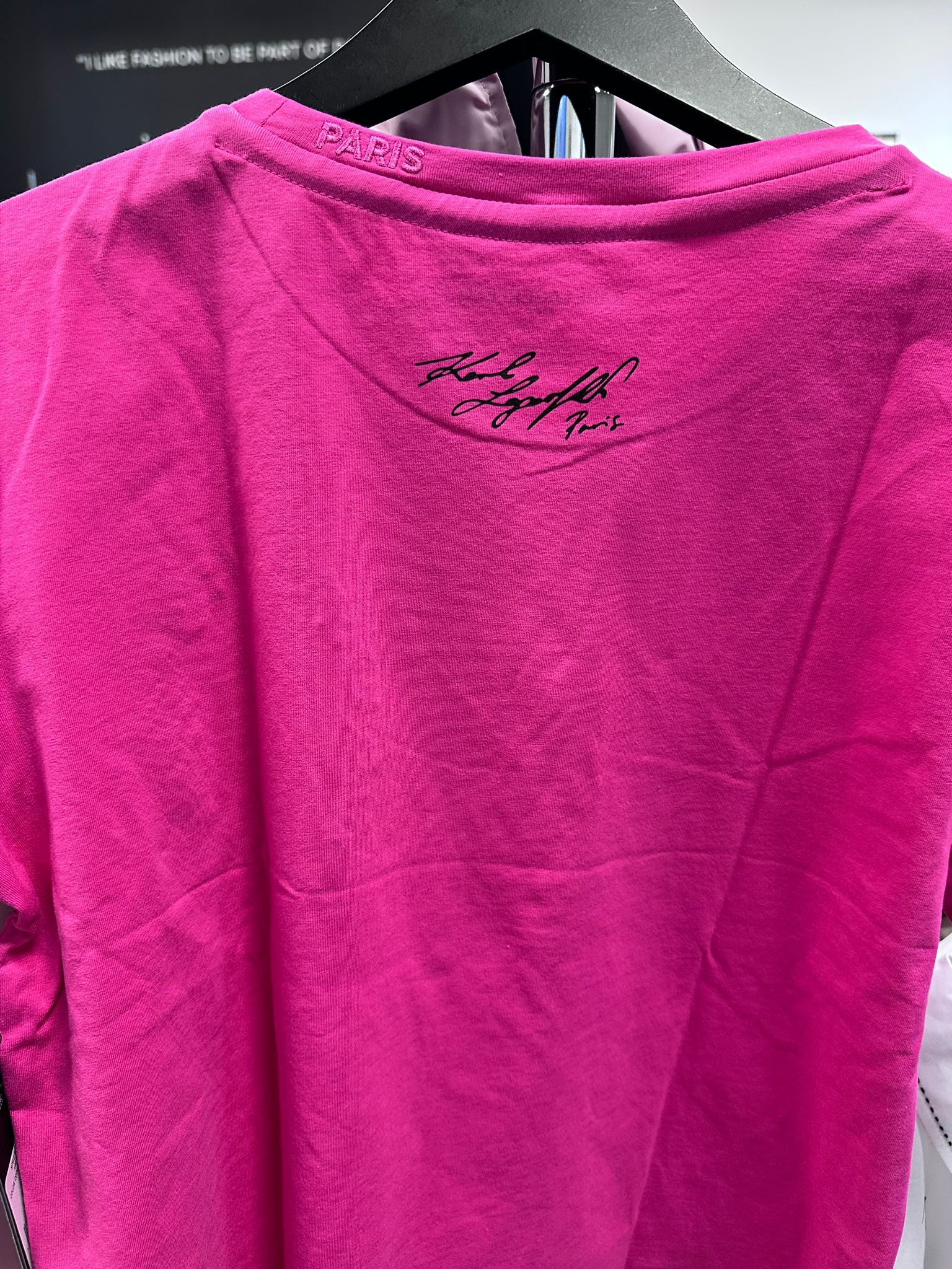 RT54 KL 刺繡花花 桃紅色短版短袖衫  Floral Frame Choupette Tee