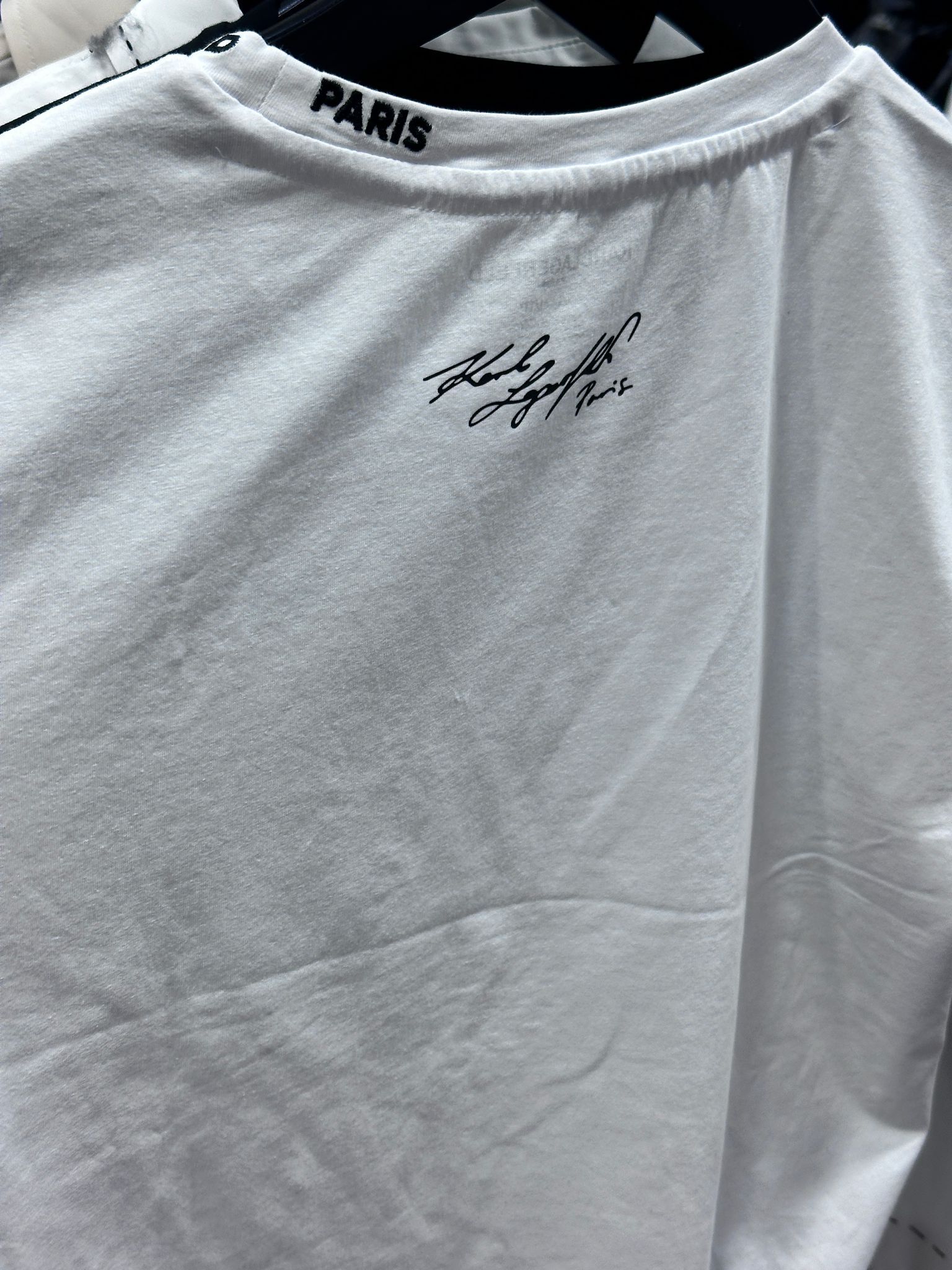 RT55 KL 刺繡花花 白色短版短袖衫  Floral Frame Karl Tee