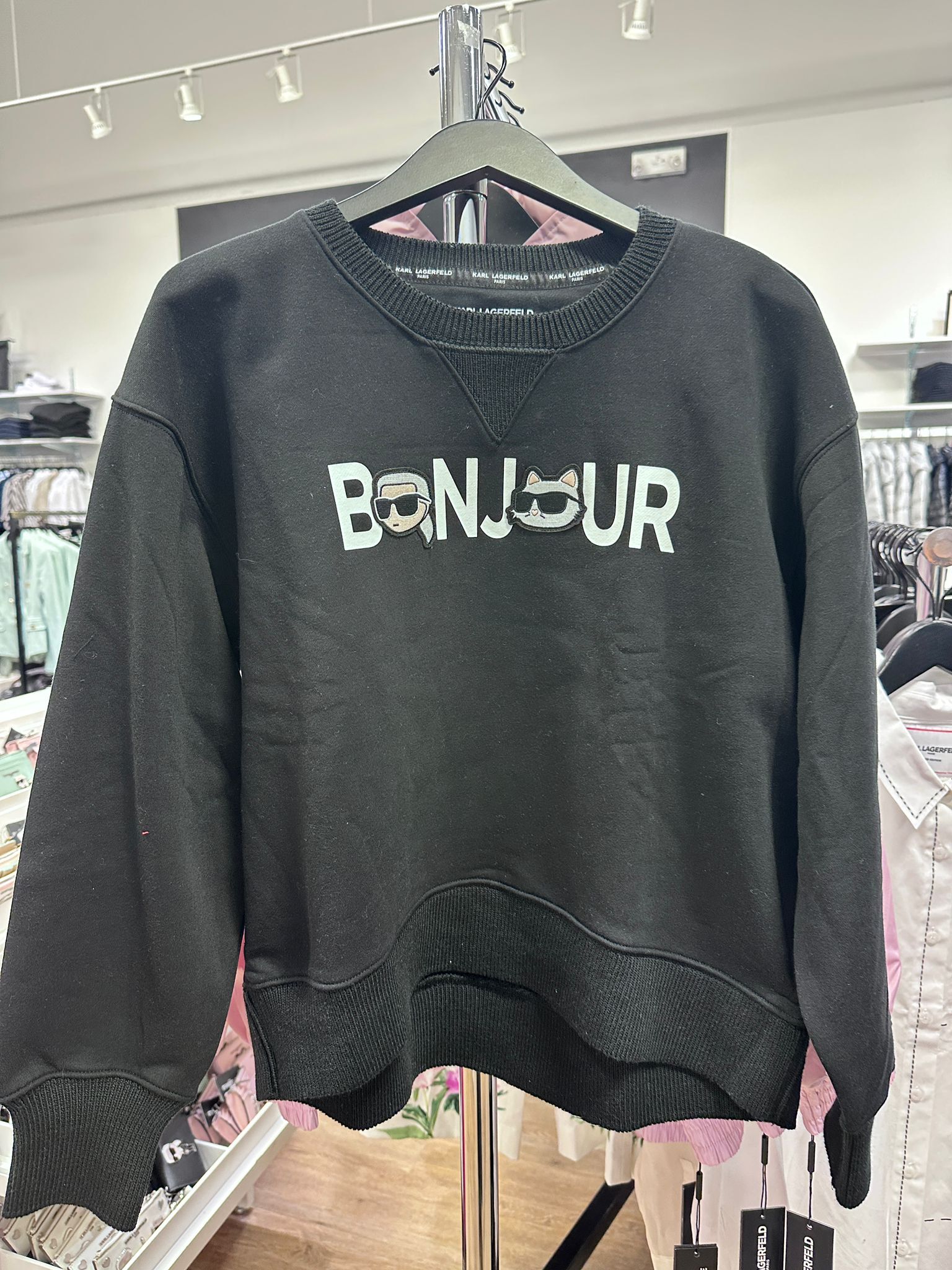 RT56 KL Bonjour字 黑色衛衣 Bonjour Character Sweatshirt