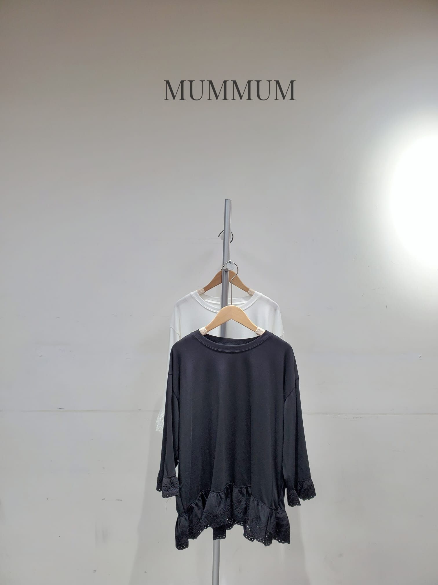 0213211a/甜美蕾絲下襬中袖上衣 46/46/25