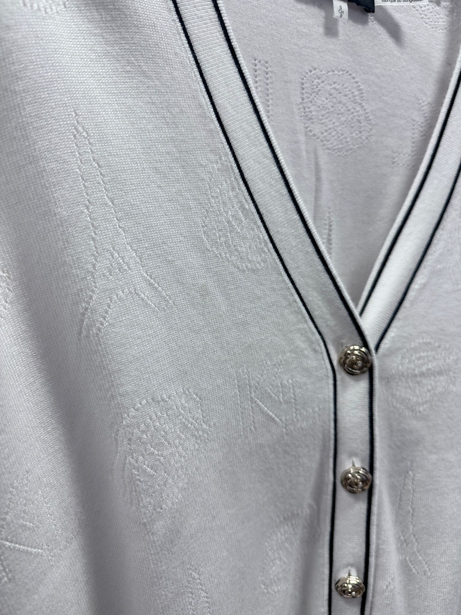 RT68 KL 白色 薄針織外套 Perforated Cardigan