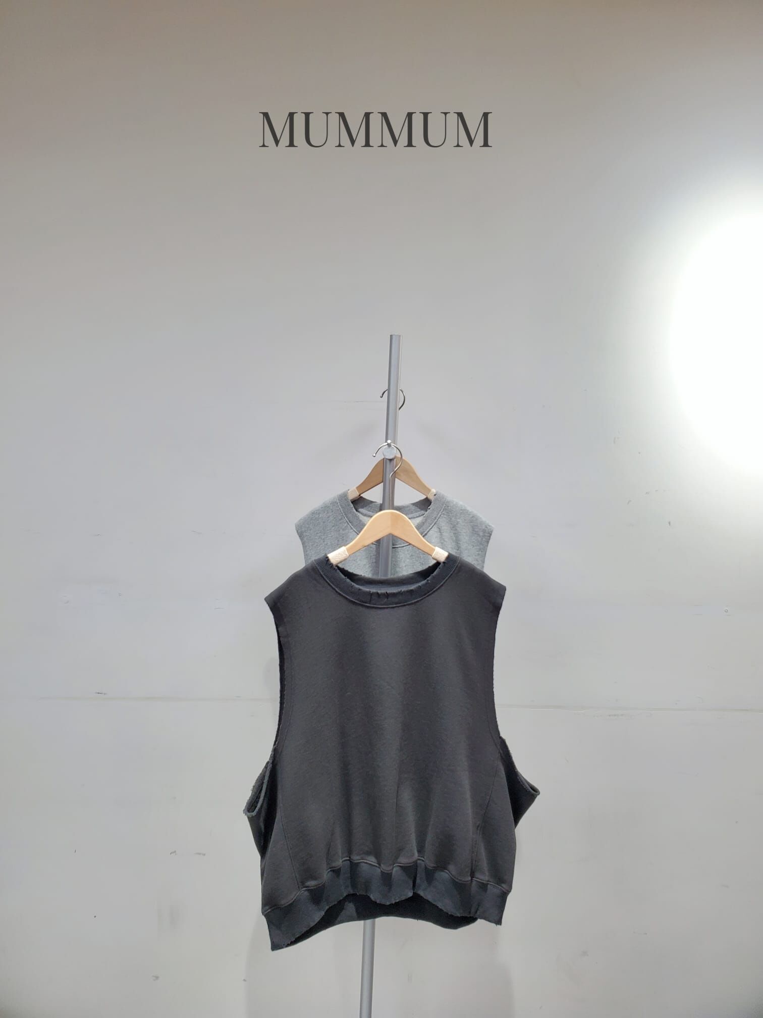 0213216a/破爛邊小洞大口袖背心 56/50/24-26