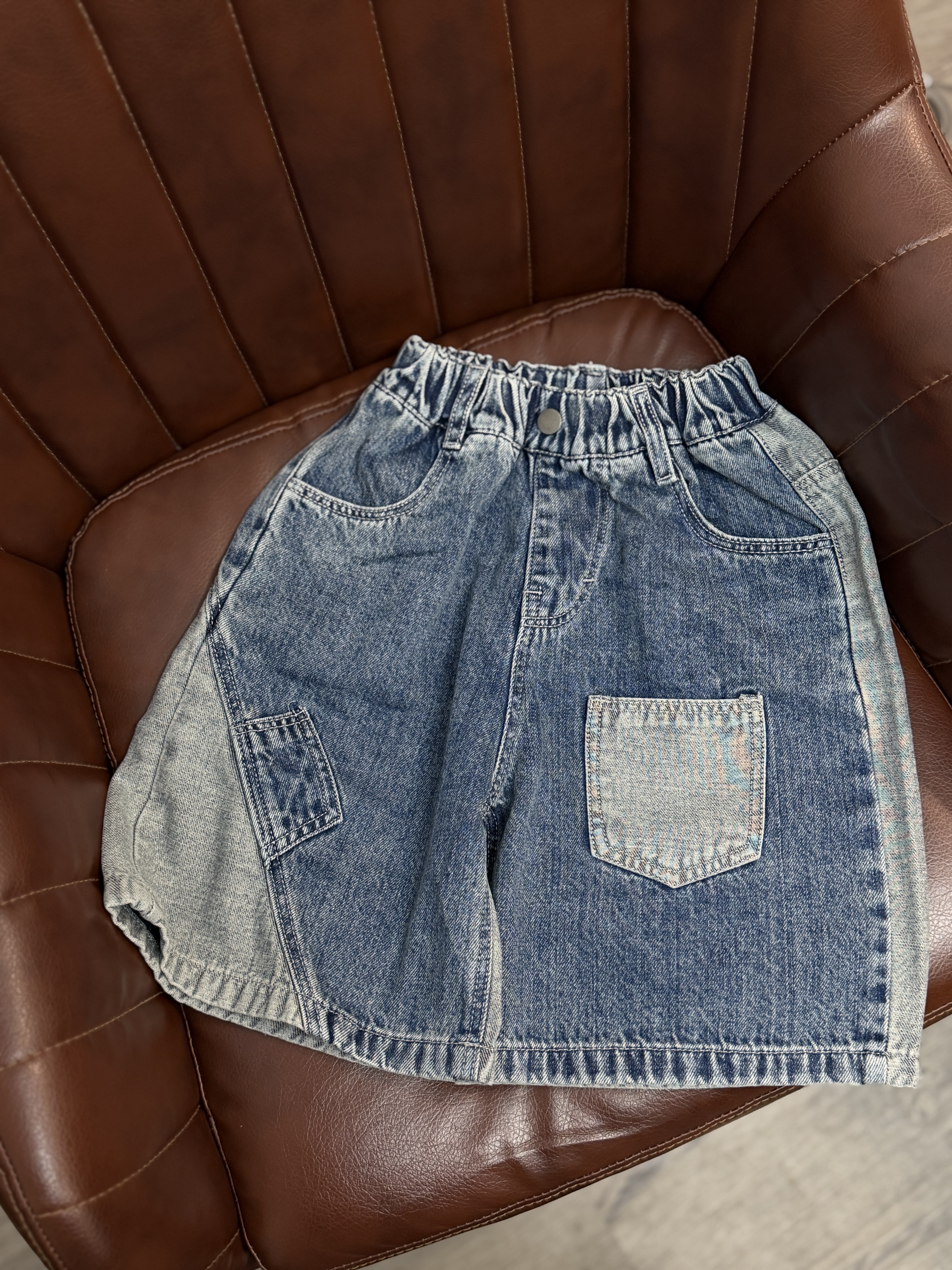 A04425設計款拼色牛仔五分褲