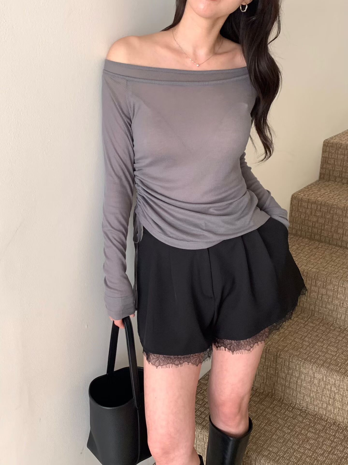 蕾絲滾邊褶子西裝短褲