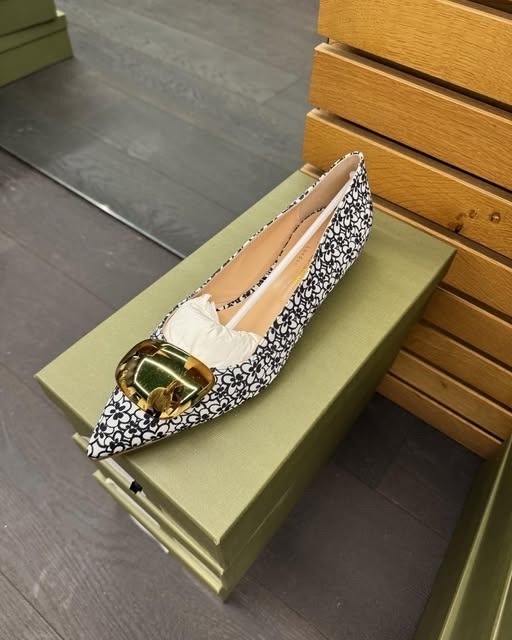 Rupert Sanderson bedfa daisy flats
