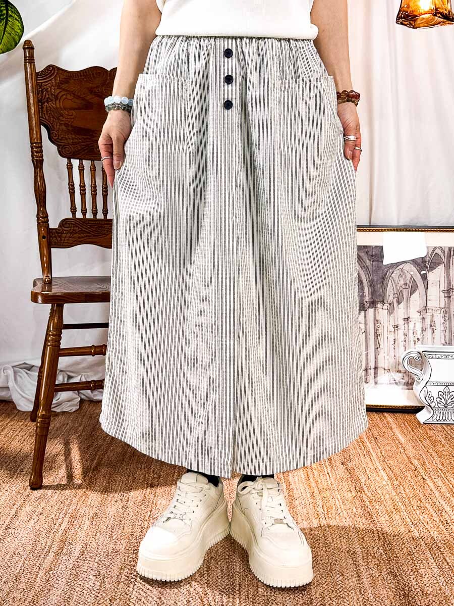 【27/3-29/3限時優惠】橡根腰．前釘鈕．麻棉料半截裙 (有袋)