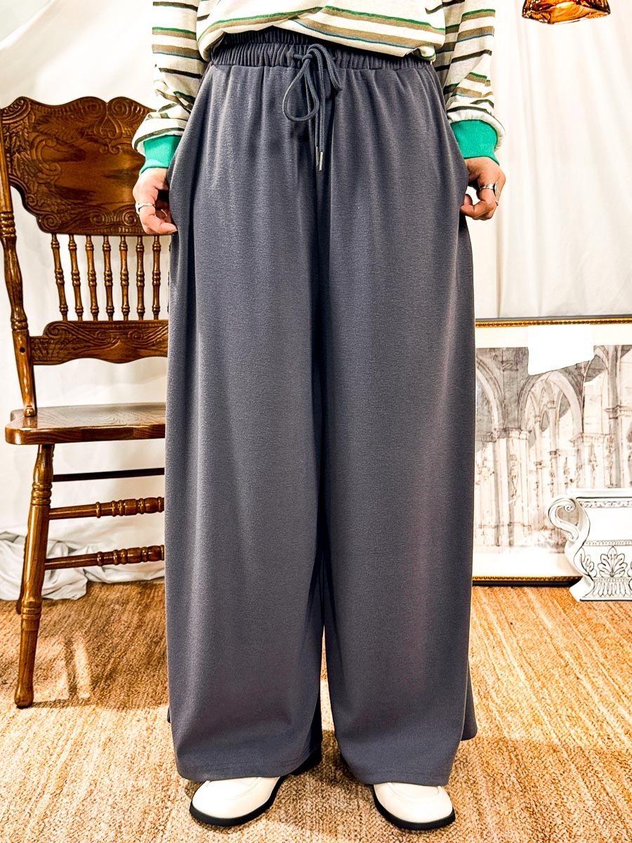 【27/3-29/3限時優惠】橡根腰束繩．莫代爾人造絲闊褲 (有袋)