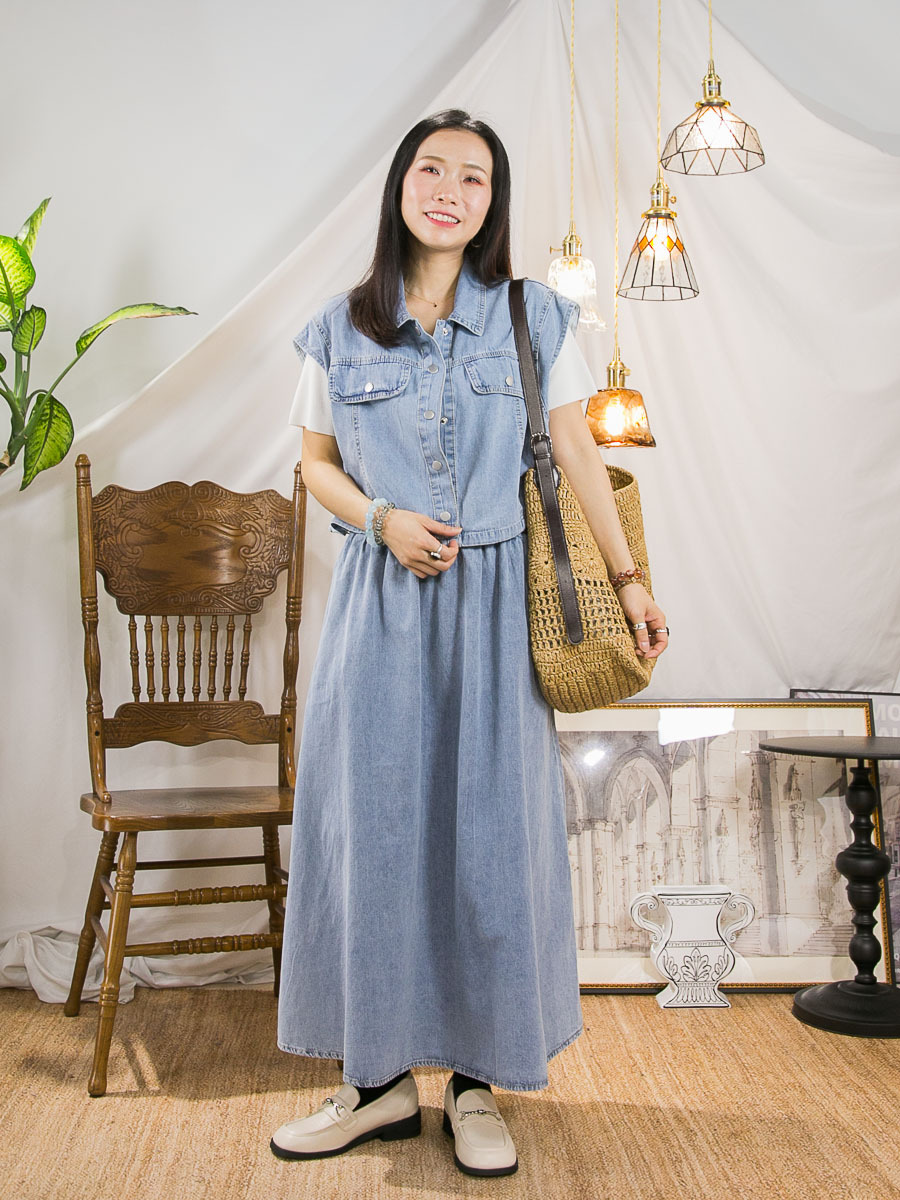 【27/3-29/3限時優惠】全開胸啪鈕．薄牛仔料TOP ＋ 橡根腰 薄牛仔半截裙 (有袋) (SET)