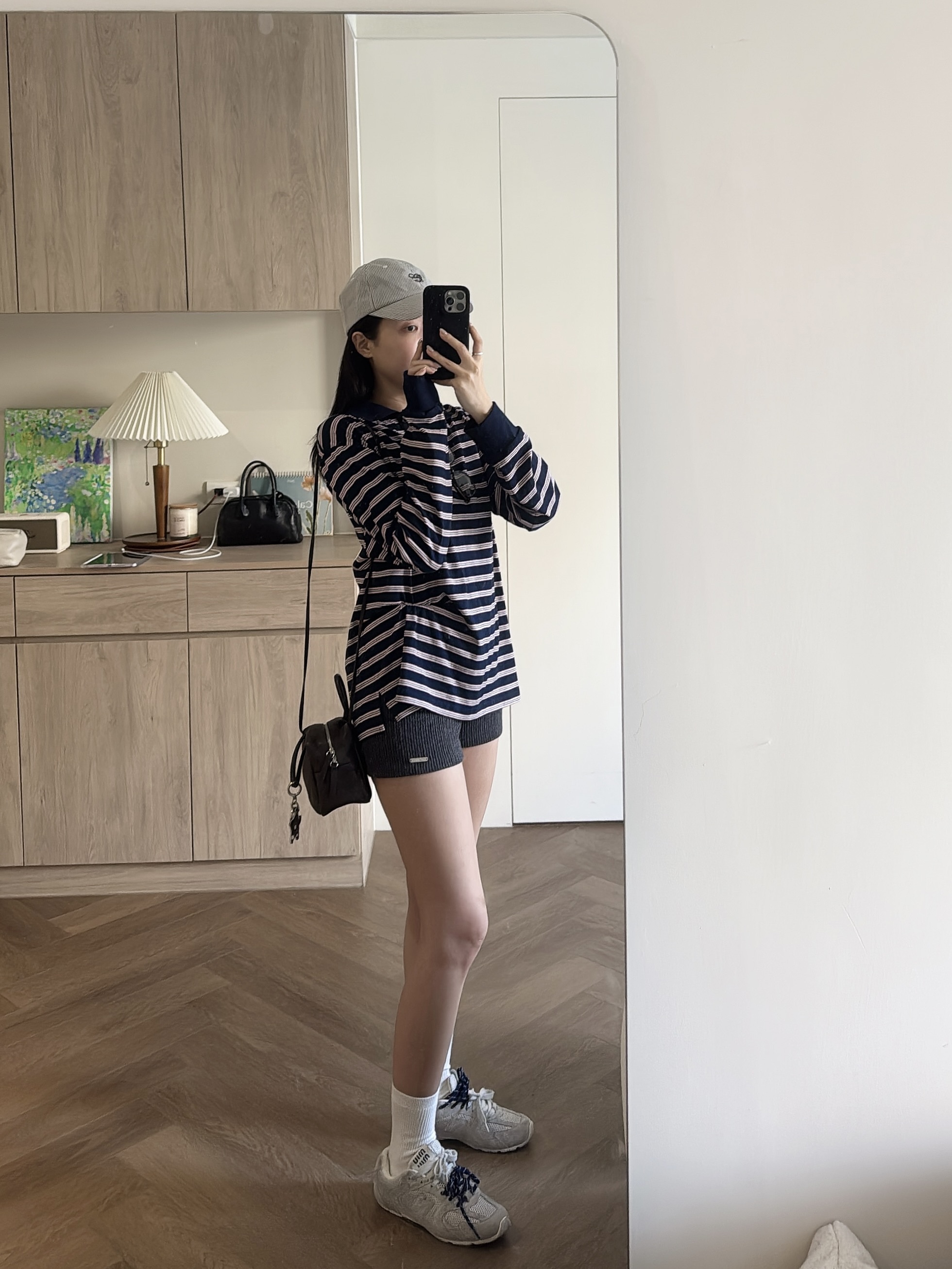 U12 品牌標小短褲(深灰/黑/白)