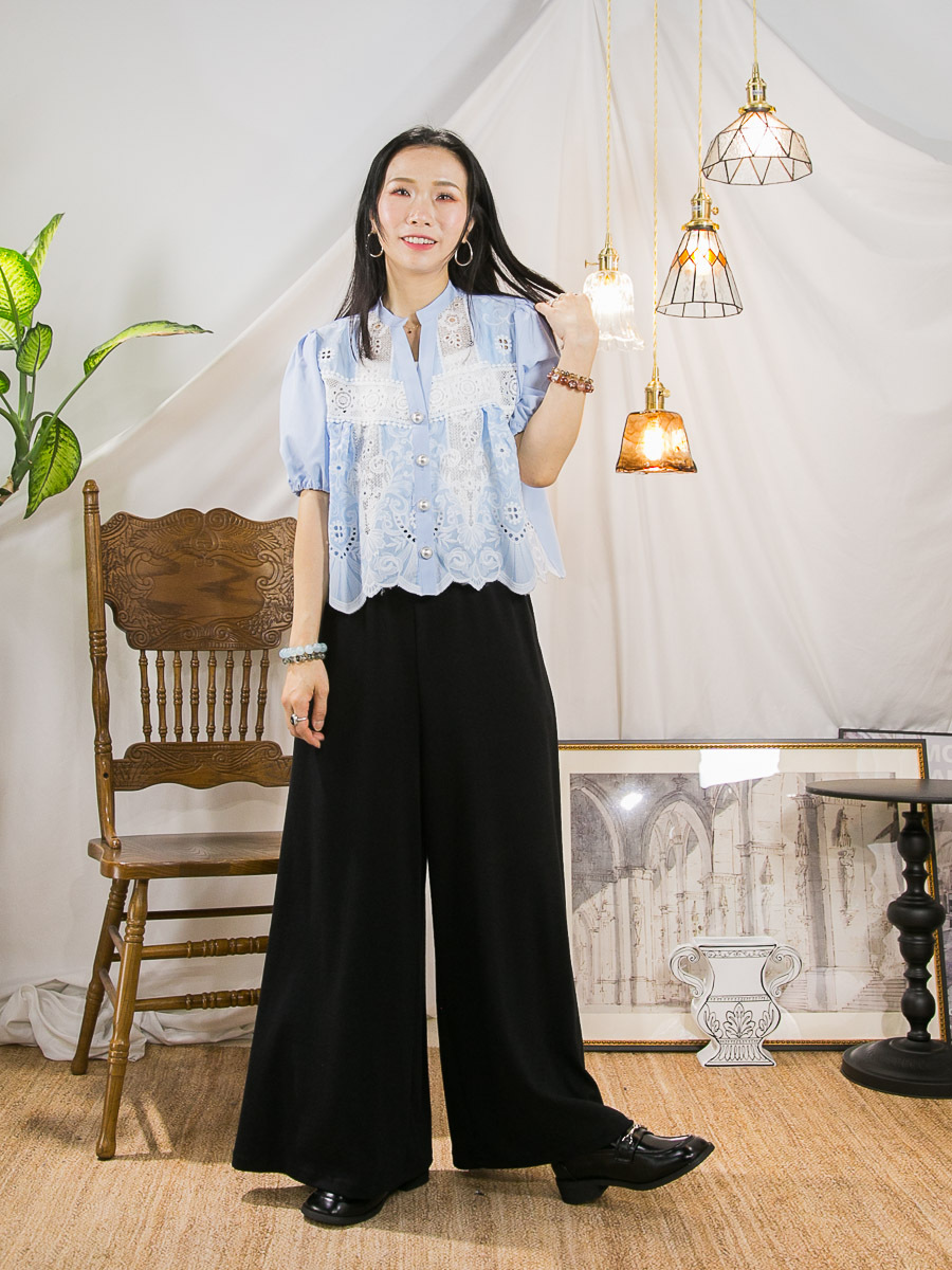 【27/3-29/3限時優惠】全開胸扣鈕．前幅LACE刺繡．恤衫料TOP