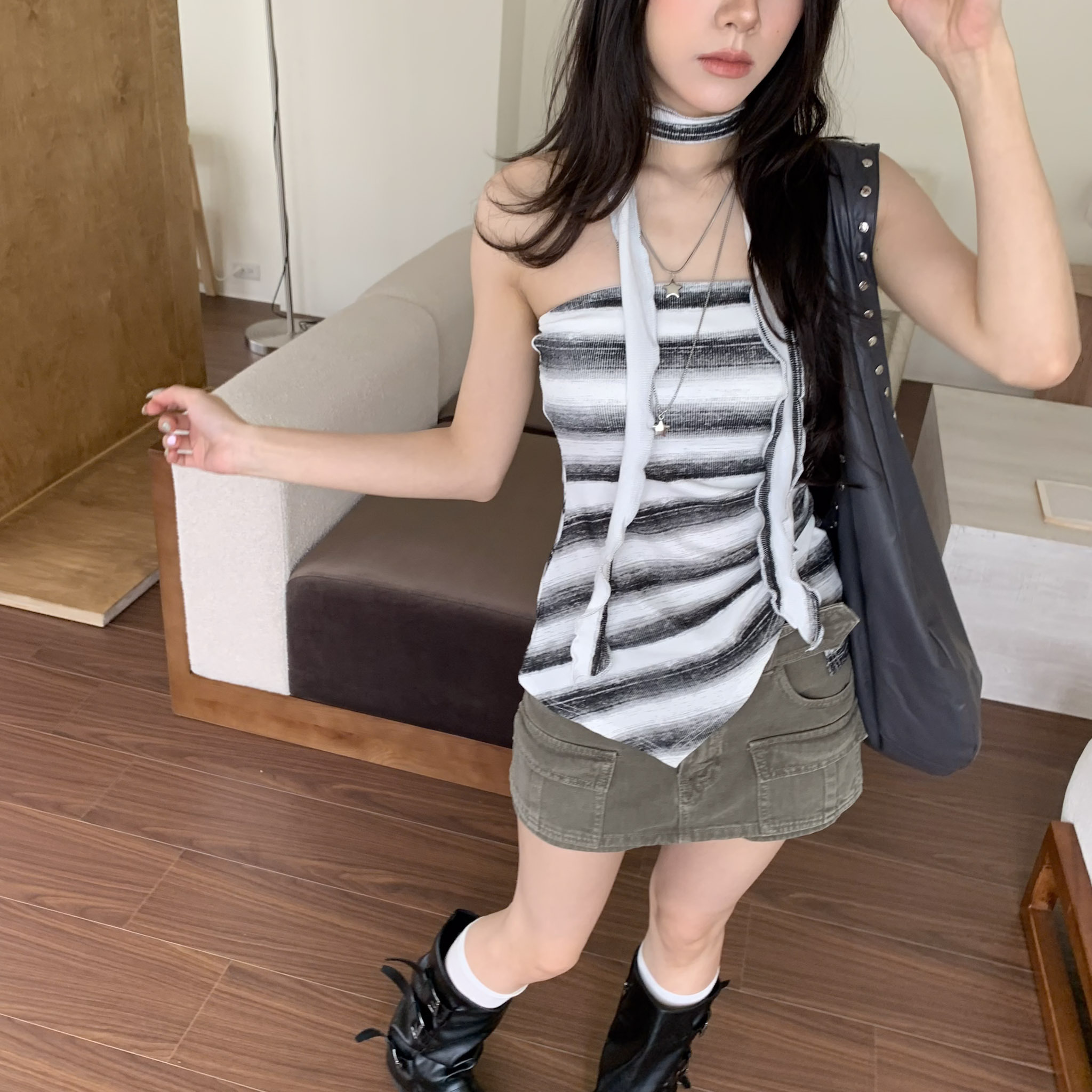 ISA_條紋口味 (附繞脖)不規則襬平口上衣_63042