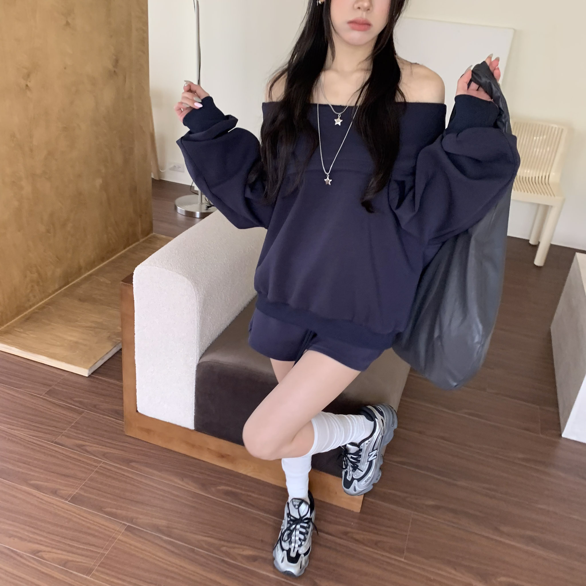 ISA_美高日常 慵懶一字領太空棉寬鬆上衣_63044