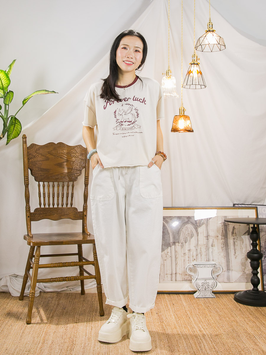 【27/3-29/3限時優惠】' FOREVER LUCK ' 英文字PRINT．拼色車線 COTTON料TOP