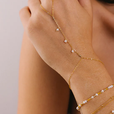 1YA0326-282 [YAY PARIS] Nayla Hand Jewelry Cultured Pearl Laminated Gold #130ppny101 (EU)