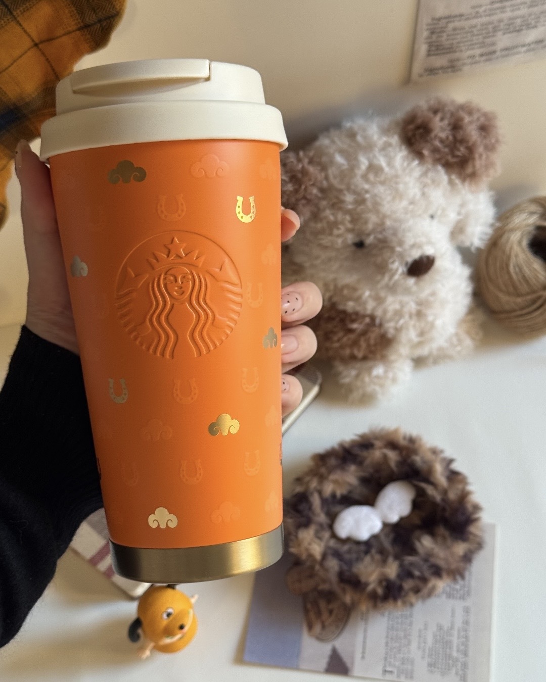 『代購商品』STARBUCKS 星巴克 2026馬年限定 駿耀星程 隨行杯 (附對馬杯套)