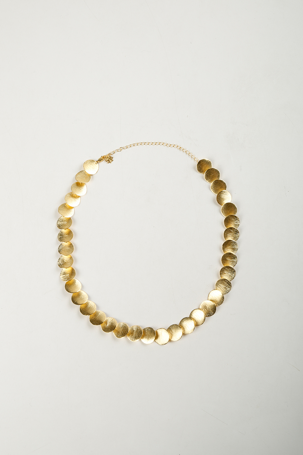 Nina-N 柔光圓片層疊項鍊