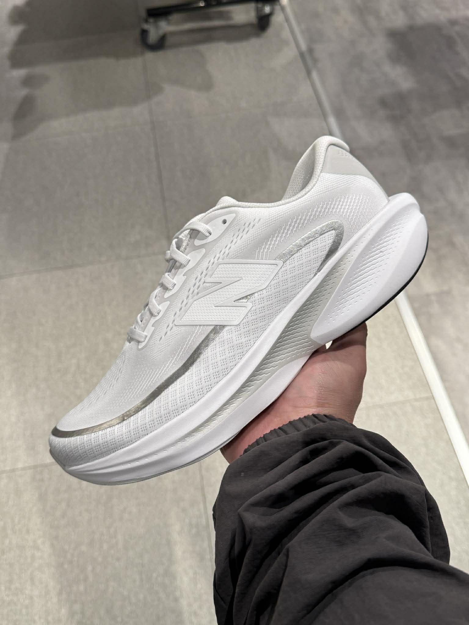 New Balance NB Ellipse v1 白銀 慢跑鞋 MELPS5UC-2E