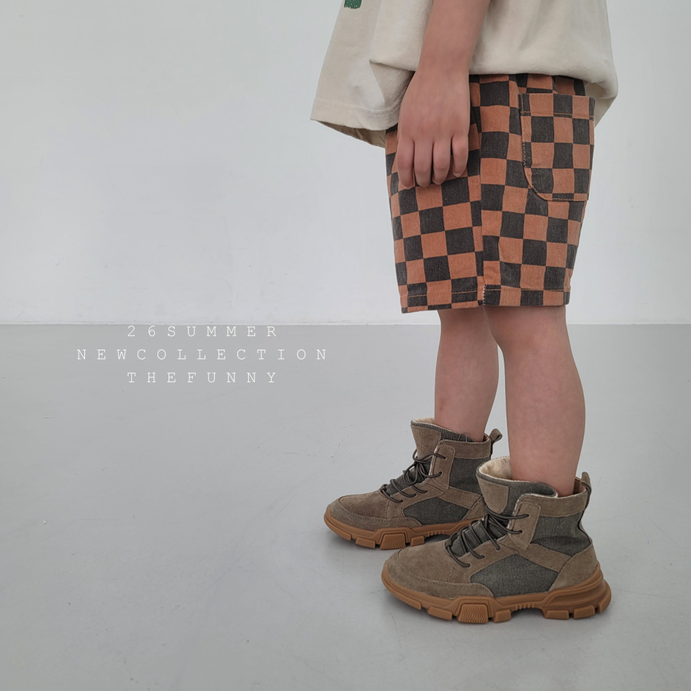 90-140 FUN 棋盤格短褲 2色