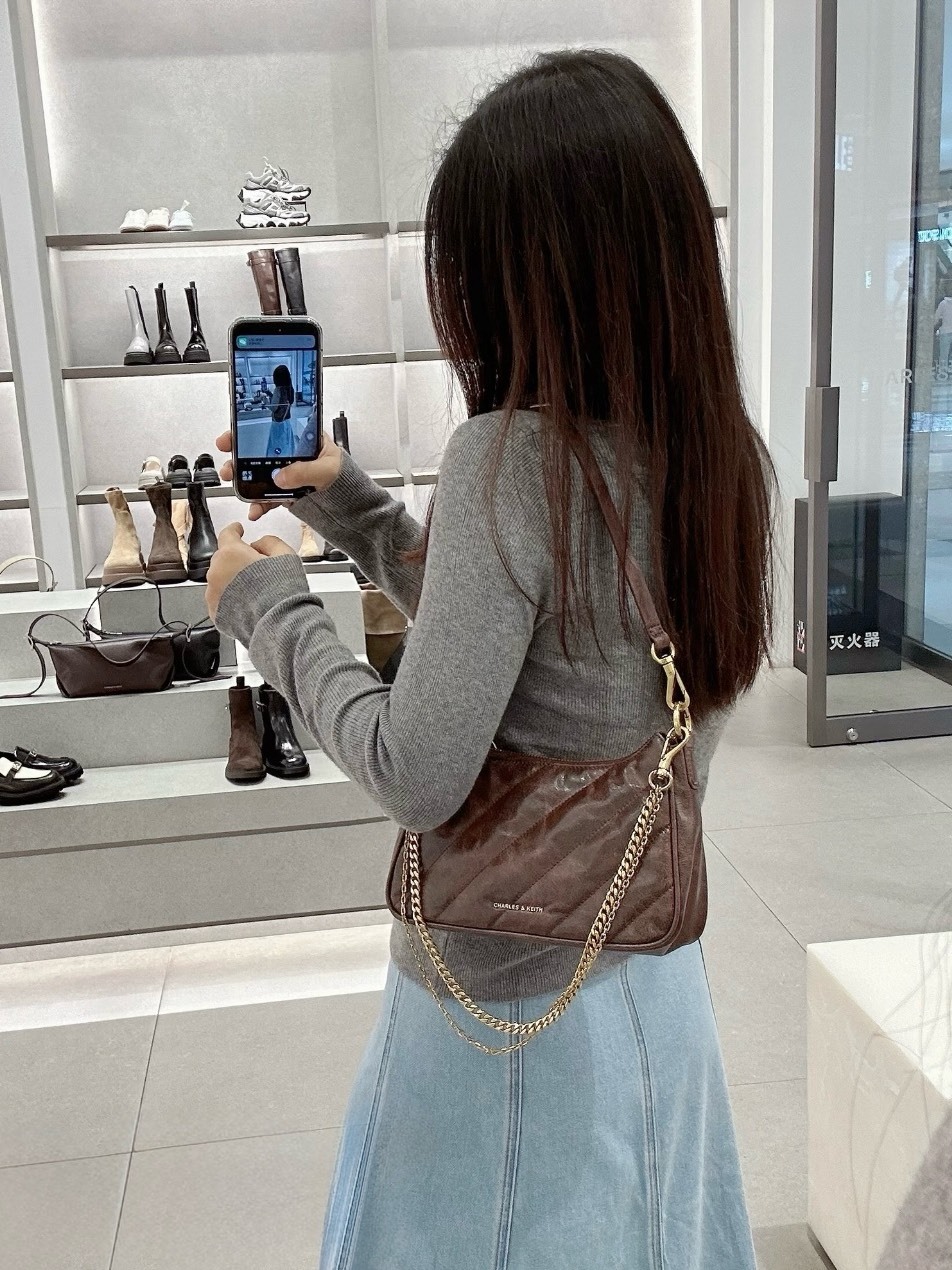 CHARLES & KEITH 小CK 多背法 鏈條腋下包