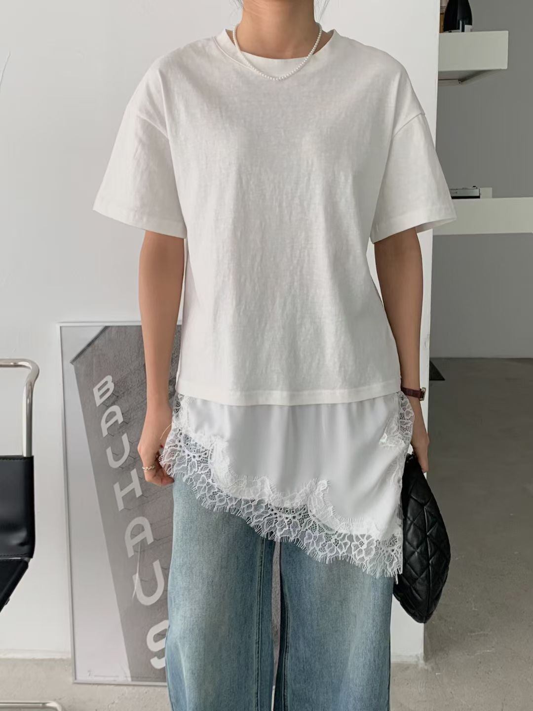 1L6019 蕾絲下擺拼接T