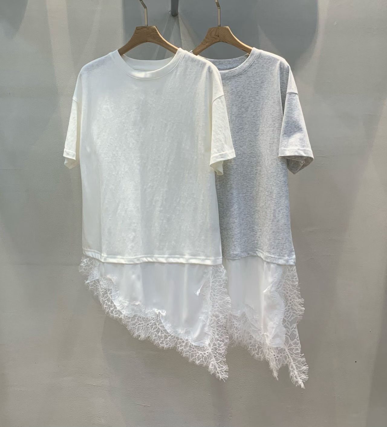 1L6019 蕾絲下擺拼接T