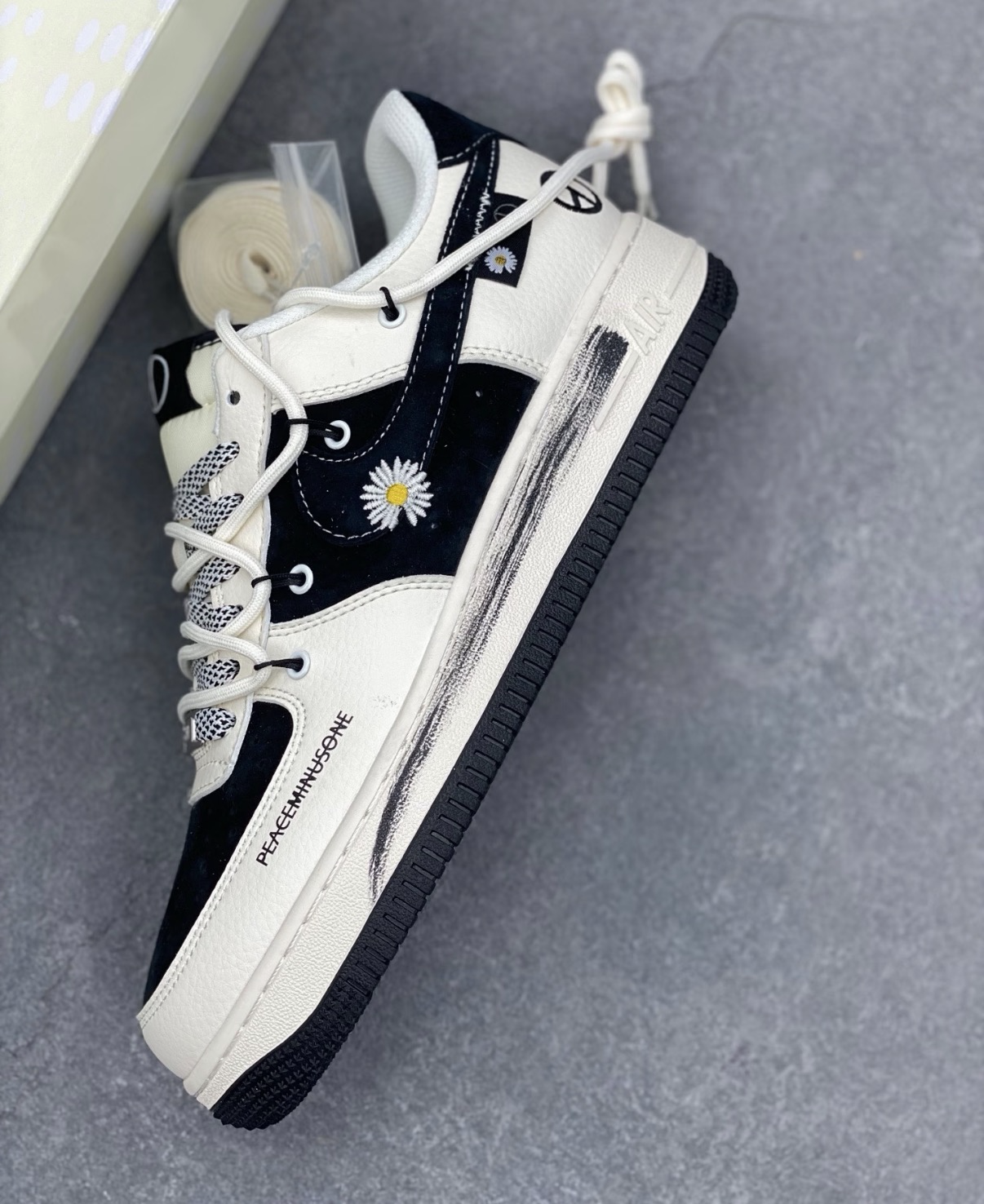 ［HAO NICE ] 藝術繪畫🎨訂製款dunk限量GD 鞋 只有50雙！