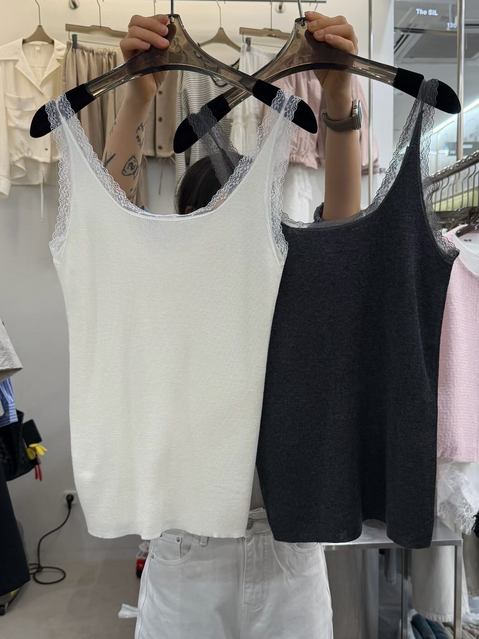 1L6033 蕾絲邊貼身背心