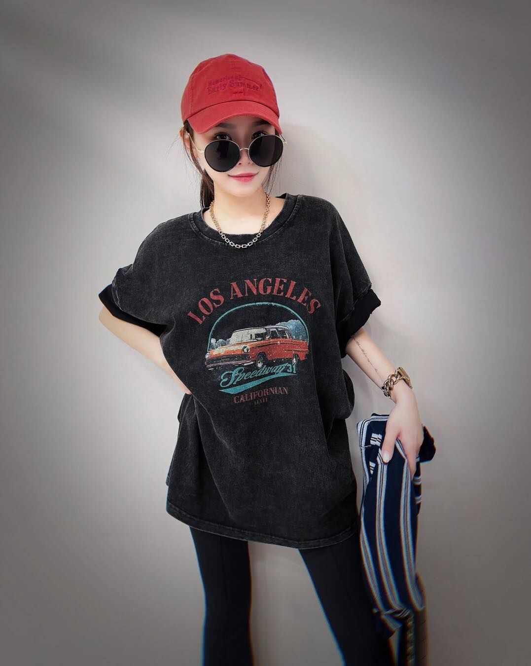 【時髦百搭的美式復古汽車洗水棉tee】（預購）