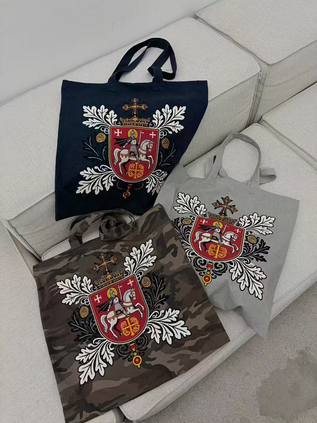 《K》帕霍尼亞紋章帆布包