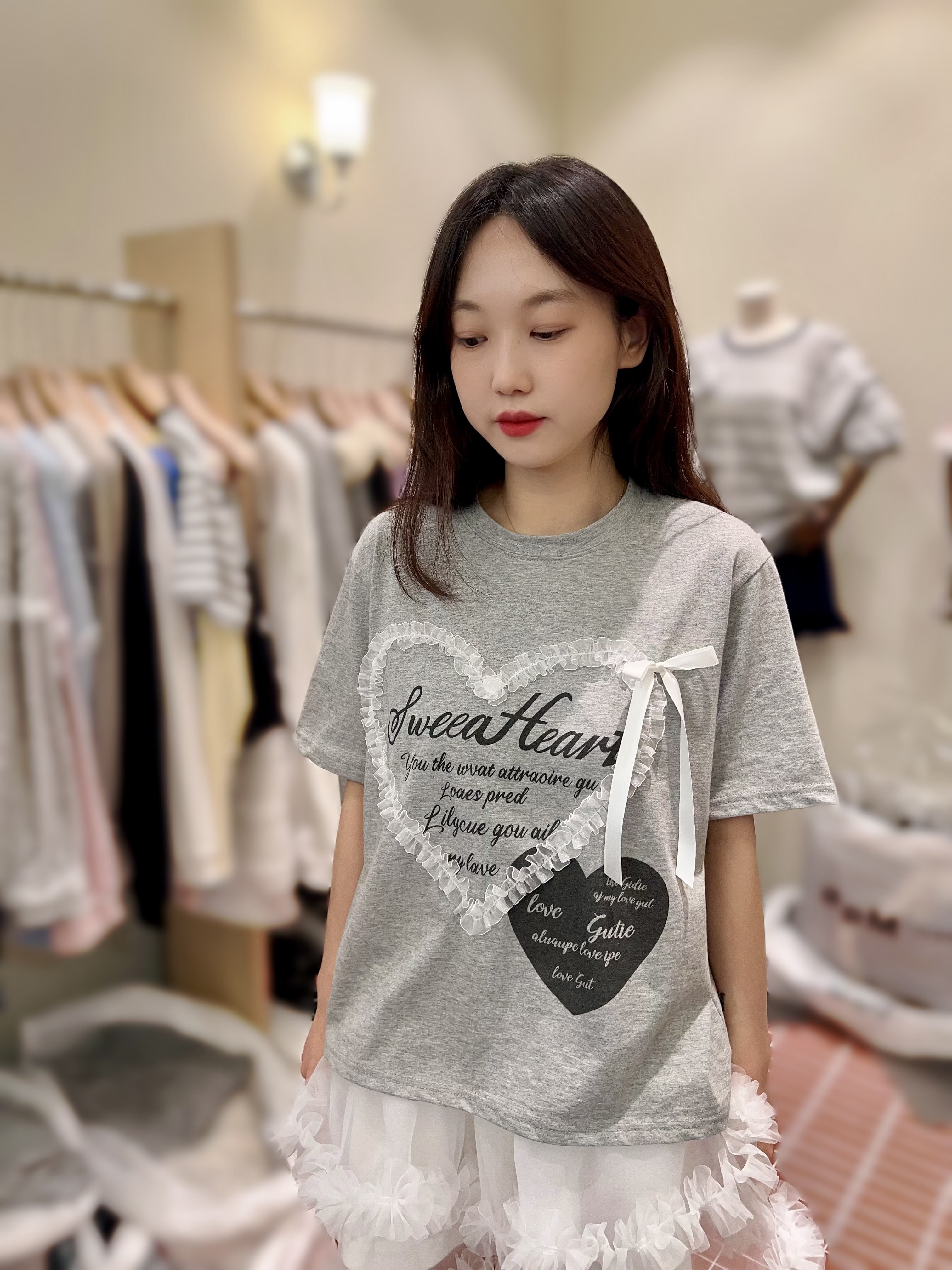 BE28  心心T 胸47 長23 $429 (一口價)