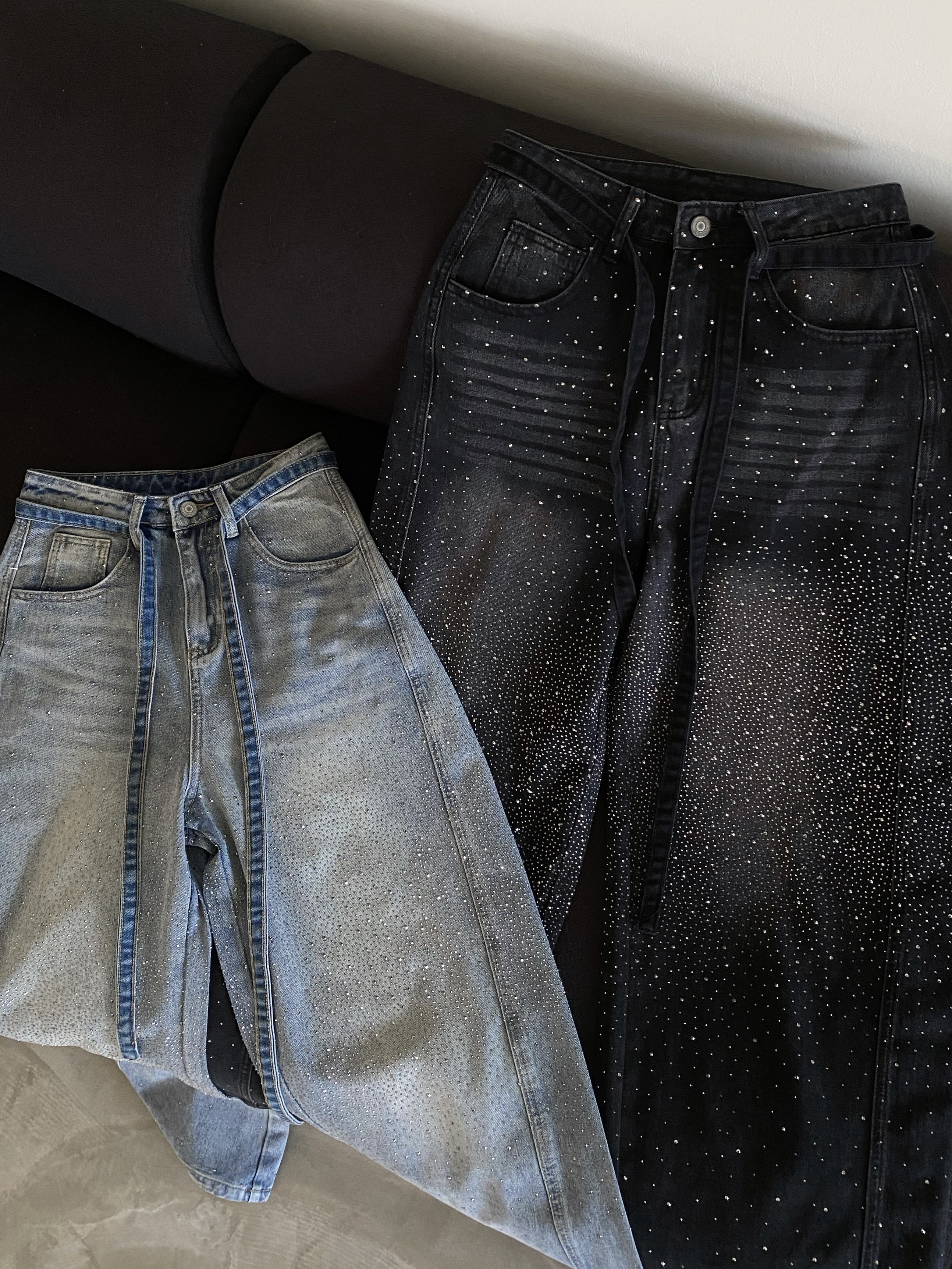 爆亮鑽牛仔彎刀褲