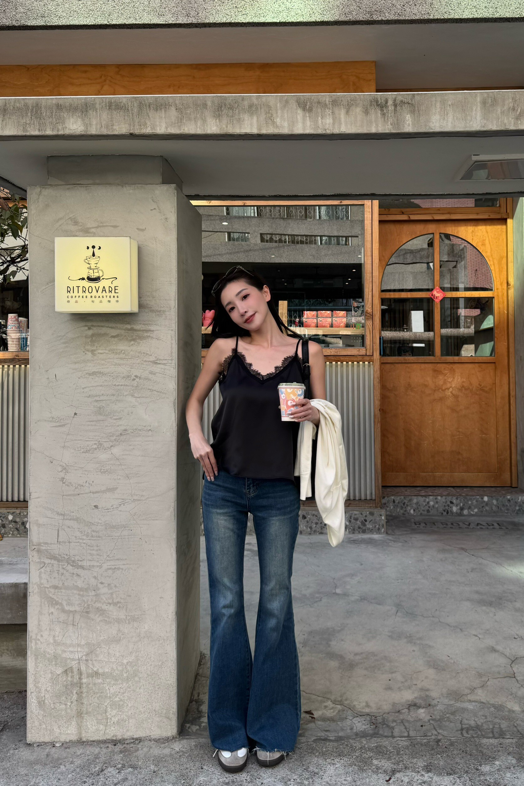 #AM24 顯瘦抽鬚喇叭褲