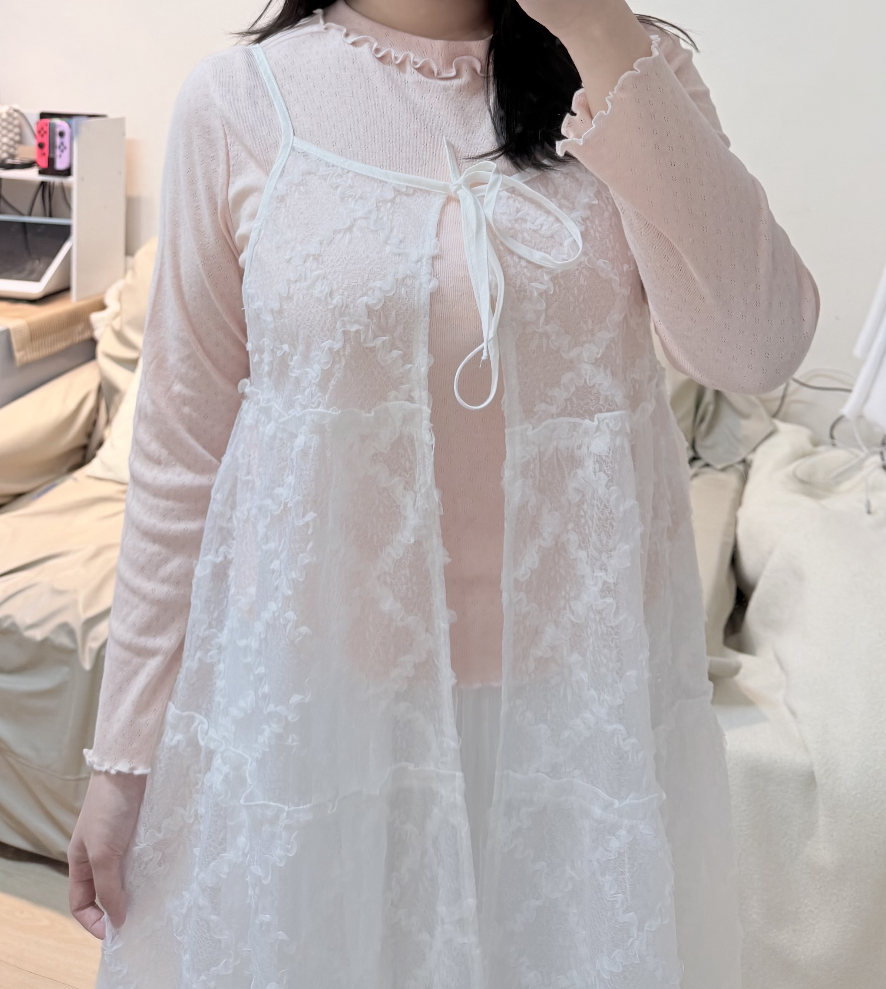 點點捲邊撞色上衣