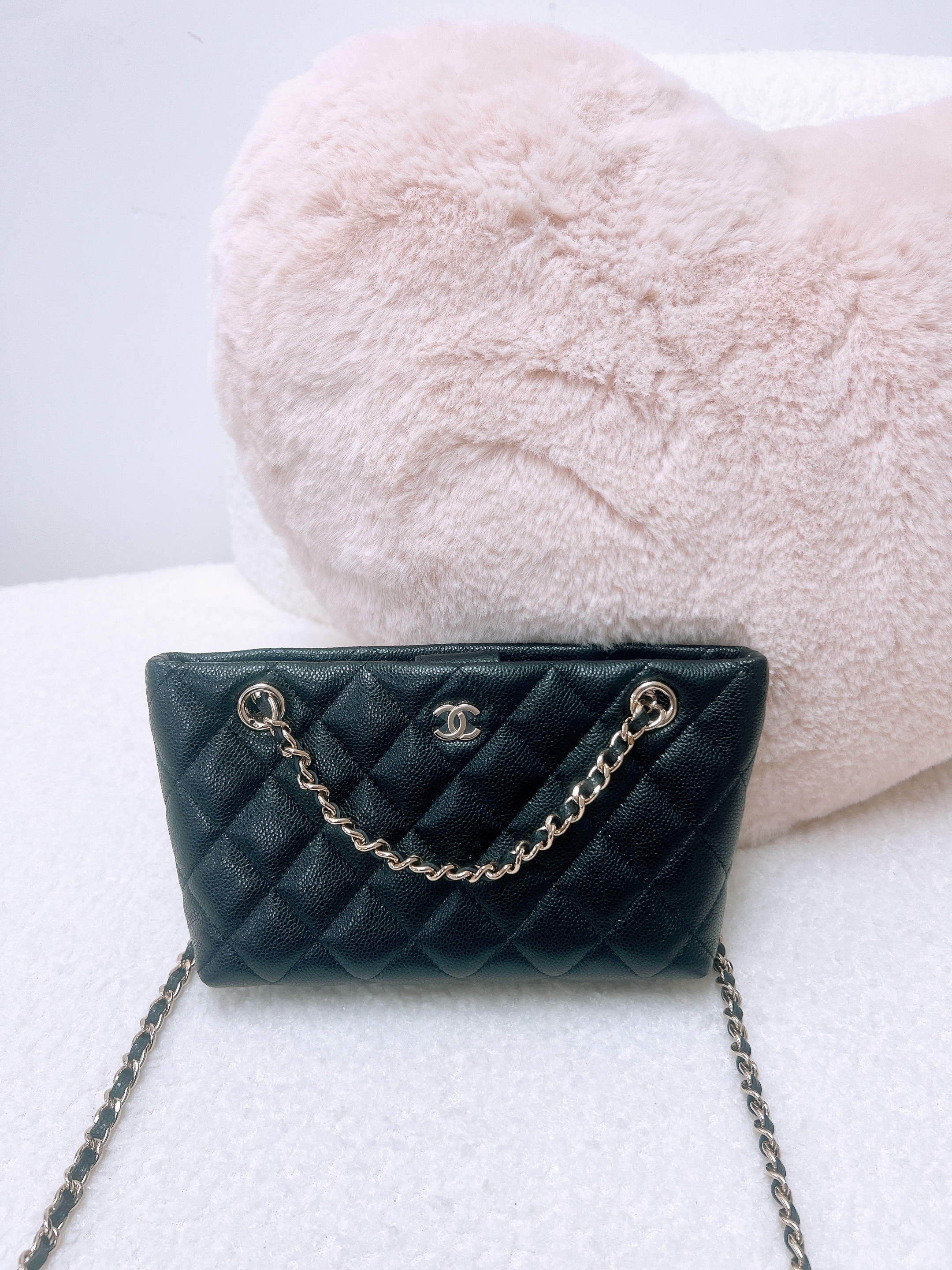 Chanel 25c mini tote (black caviar/ GHW)