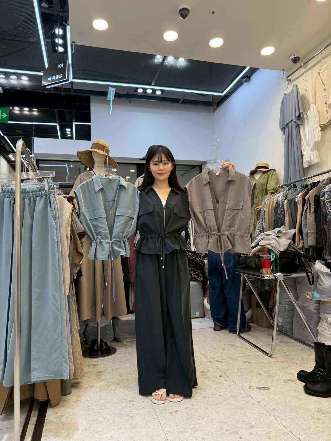 MG6002 V領拉鏈外套