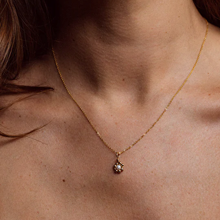 1YA0326-472 [YAY PARIS] Daisy Pendant Cultured Pearl #901emdai101 (EU)