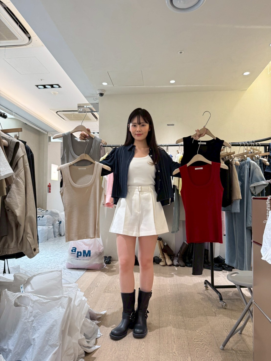 WJ6017 百搭大U領背心