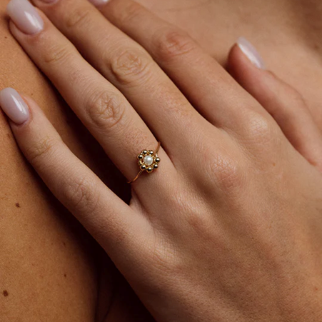 1YA0326-427 [YAY PARIS] Daisy Ring Cultured Pearl #100emdai101 (EU)