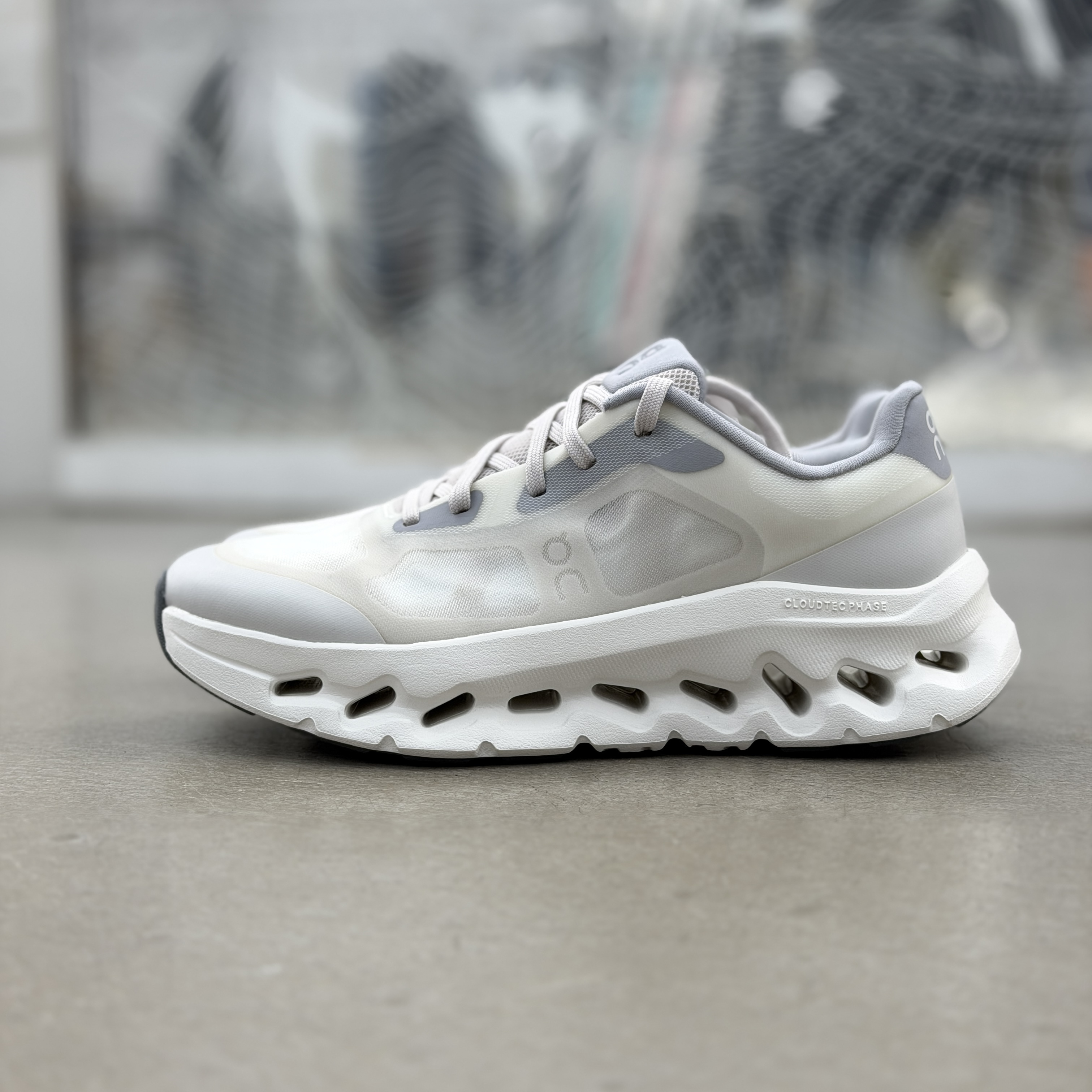 On Running Cloudtilt Remix Alloy | 3WG10243228