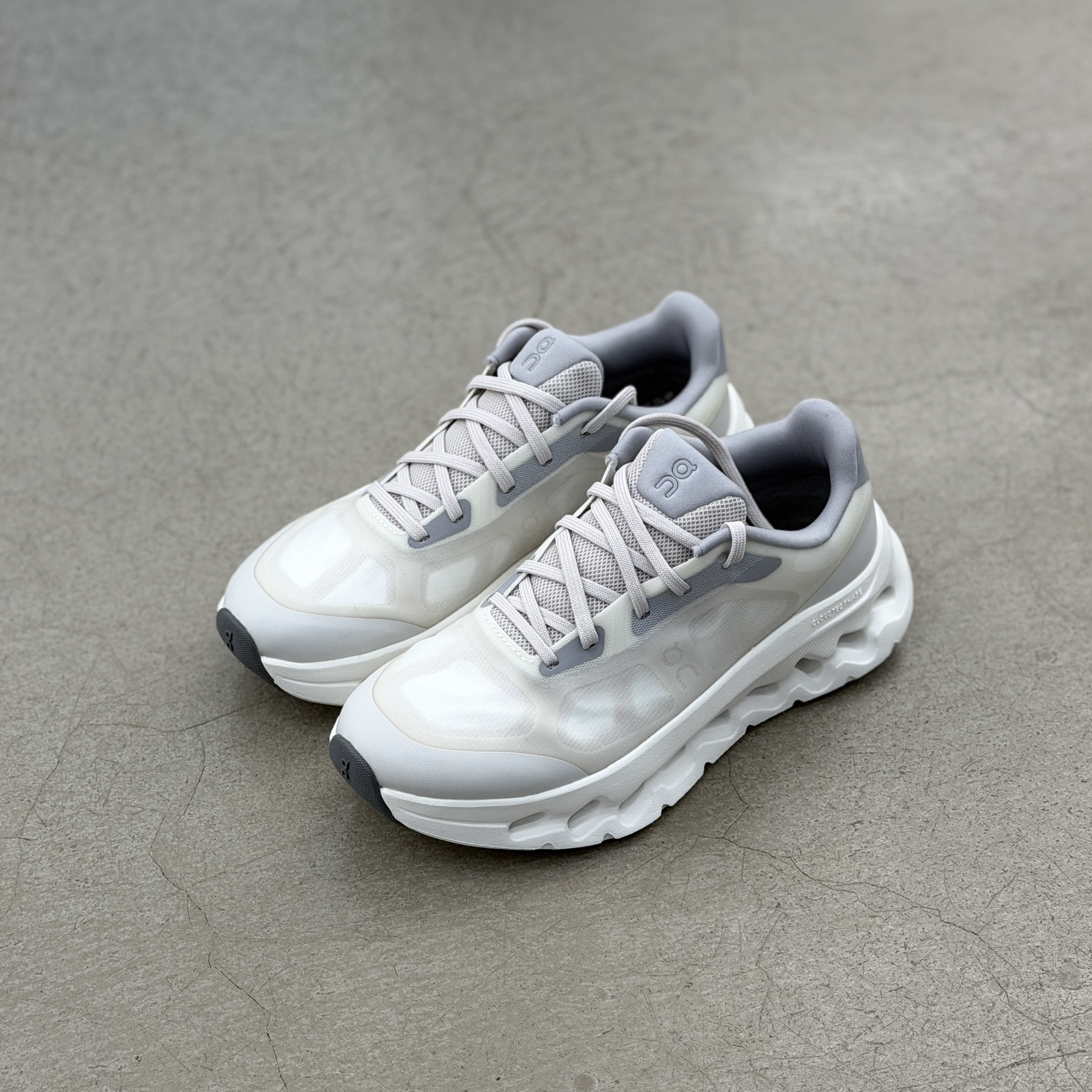 On Running Cloudtilt Remix Alloy | 3WG10243228